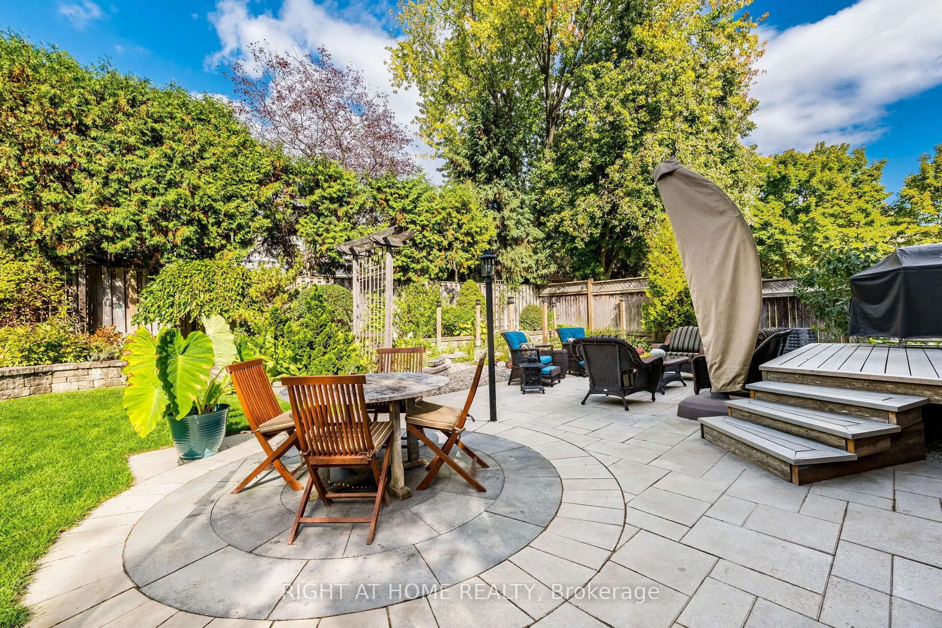 51 Redwood Lane