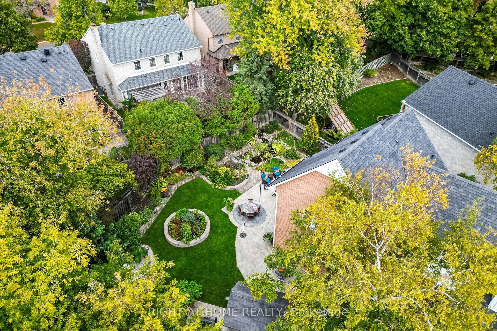 51 Redwood Lane