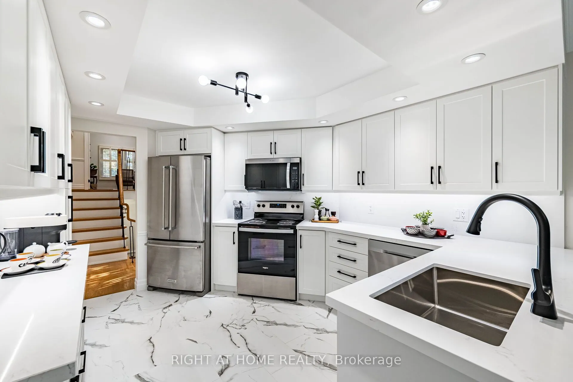 51 Redwood Lane