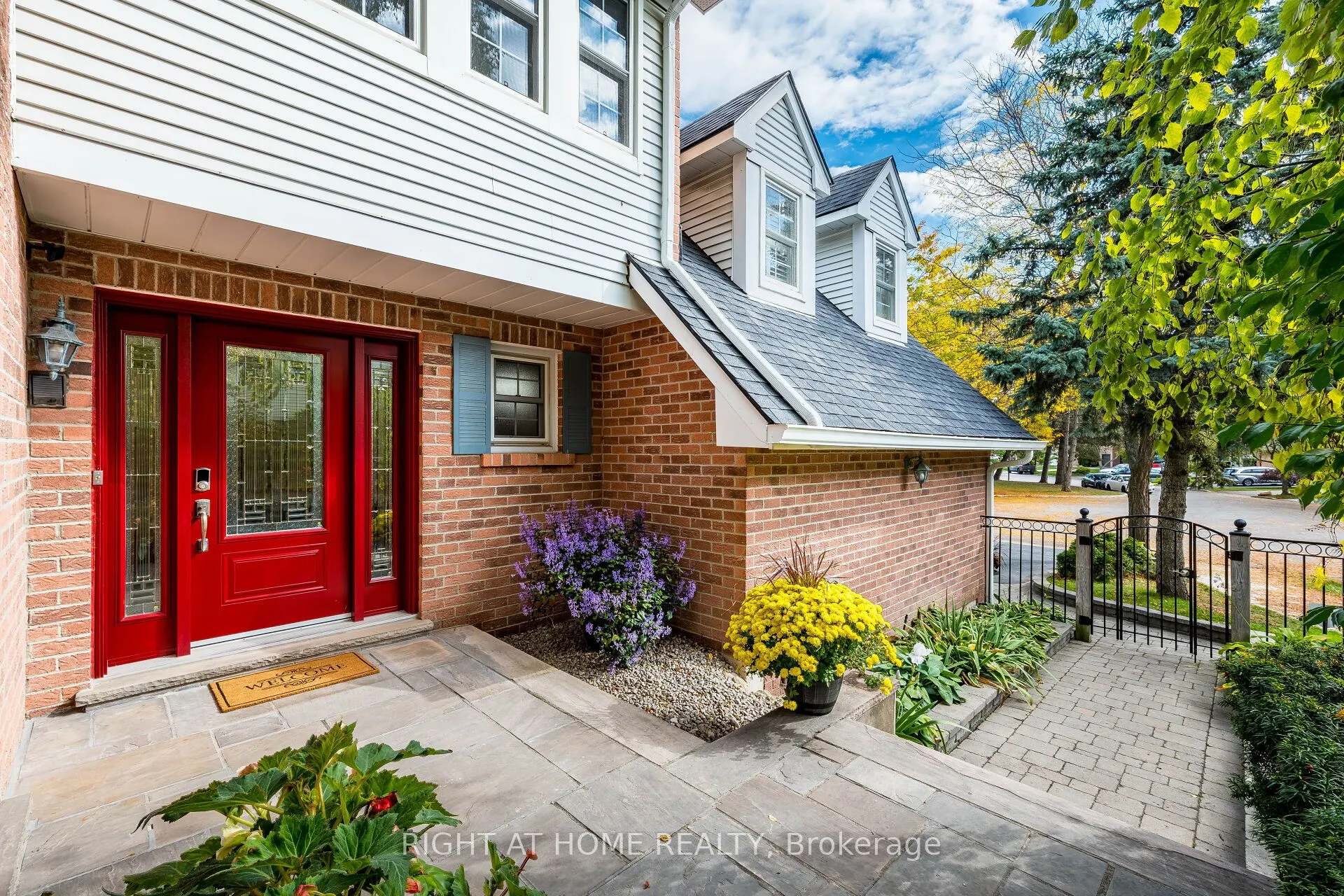 51 Redwood Lane