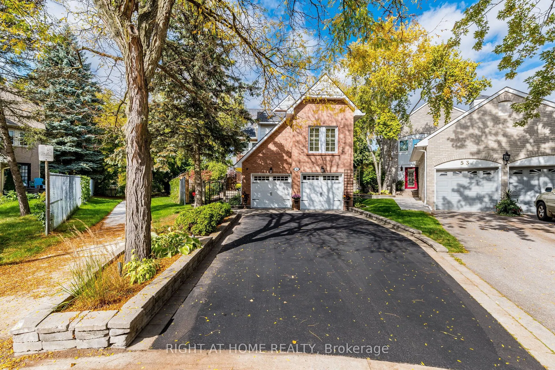 51 Redwood Lane