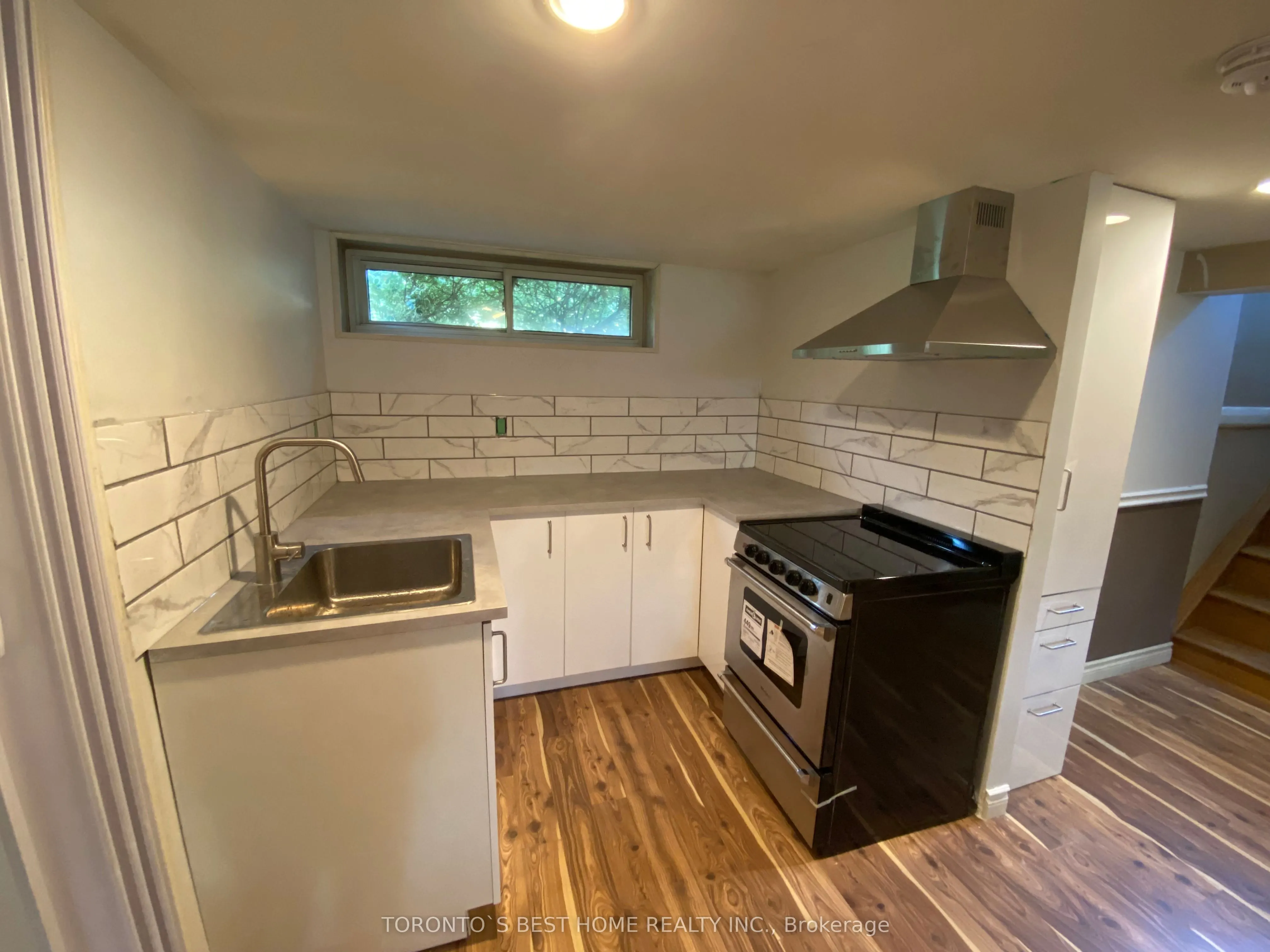 24 Stoddart Drive, #Lower