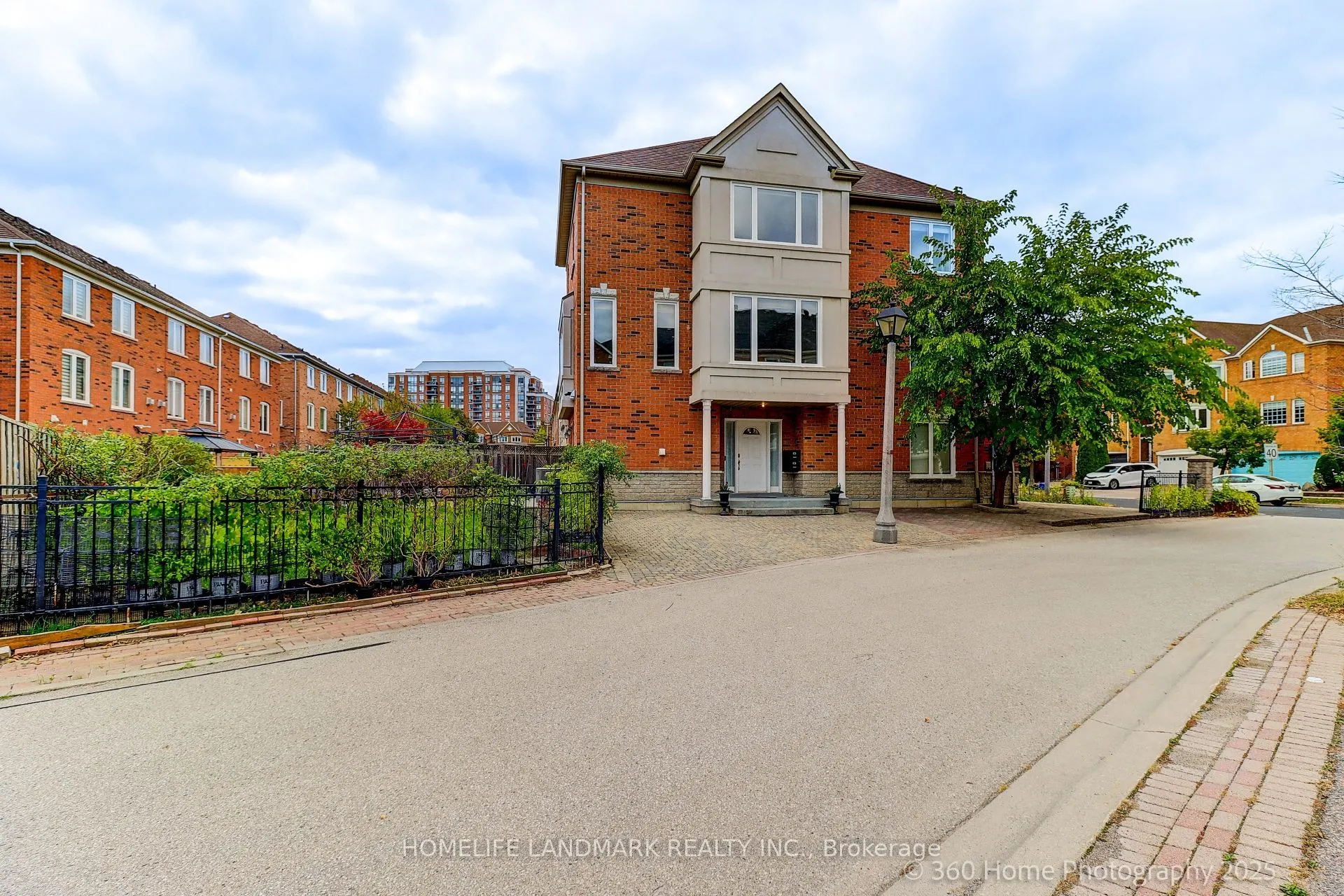 189 Leitchcroft Crescent