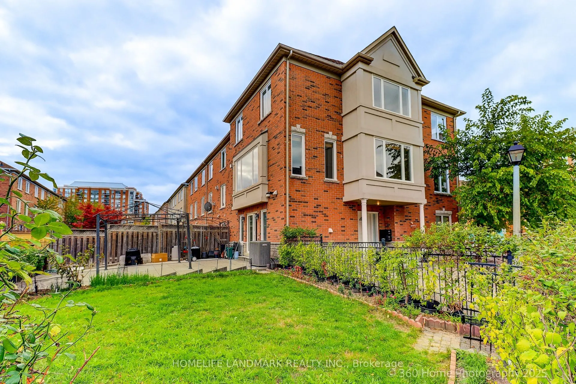 189 Leitchcroft Crescent