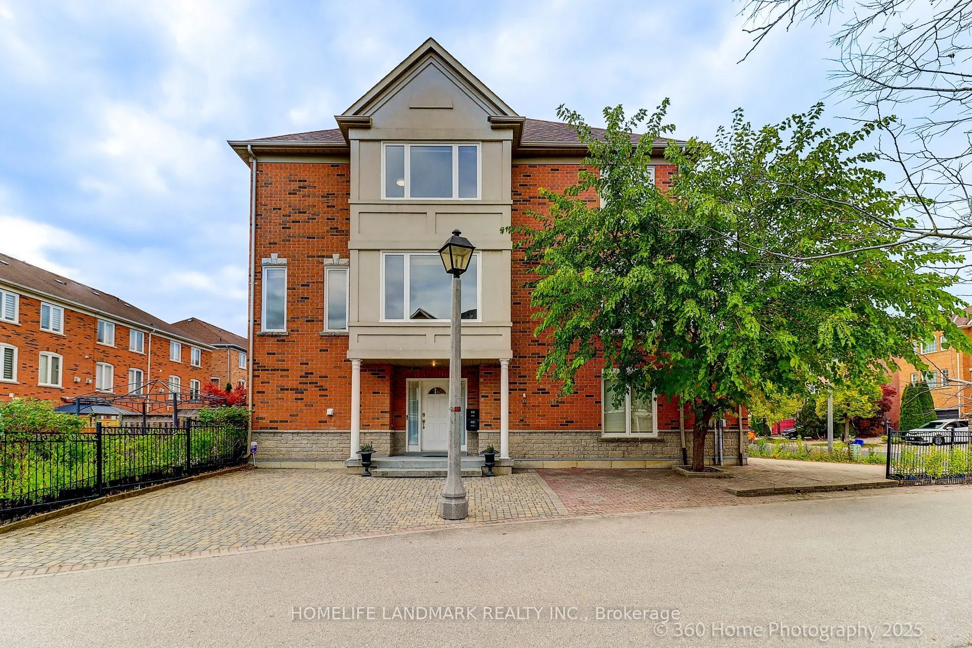 189 Leitchcroft Crescent