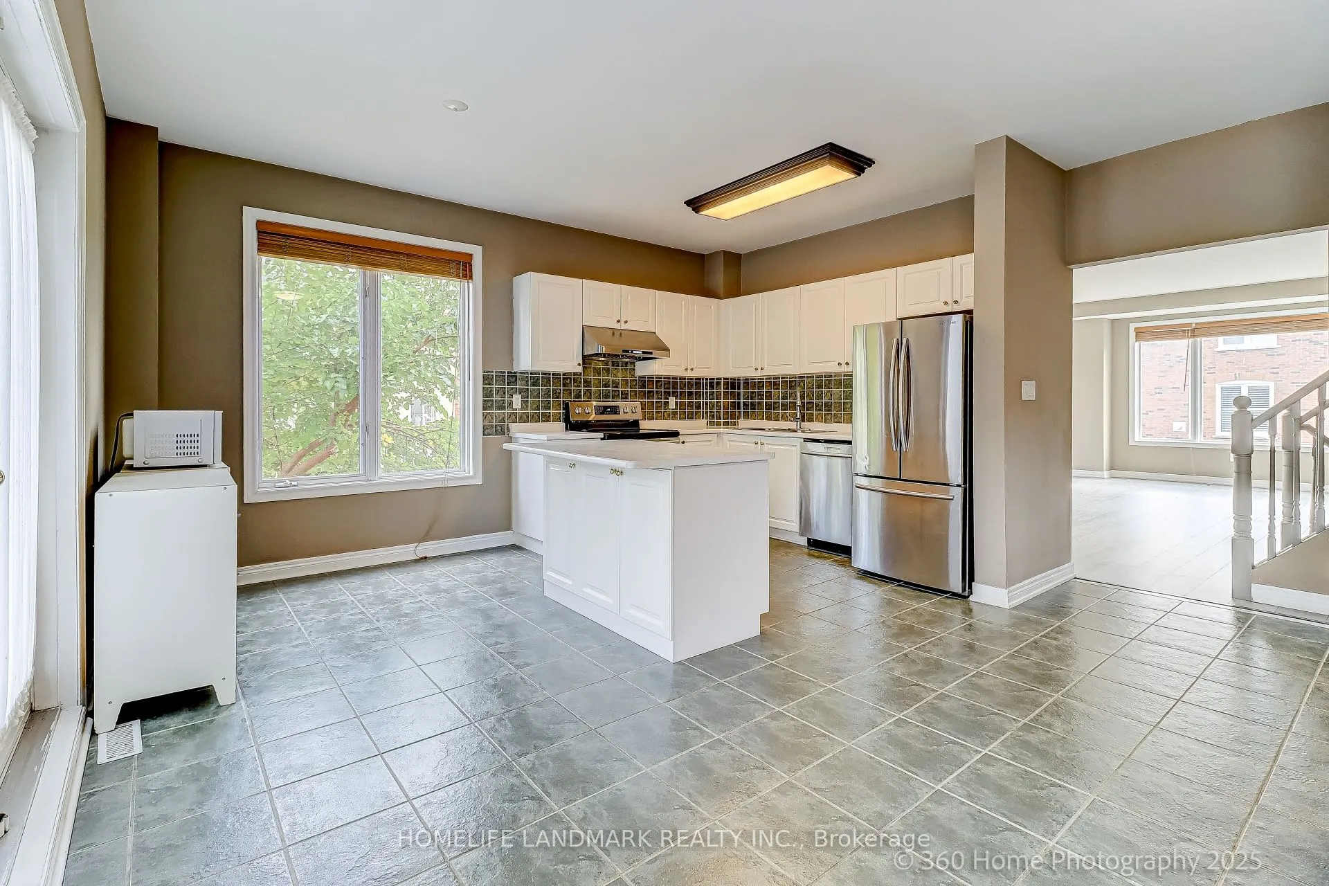 189 Leitchcroft Crescent