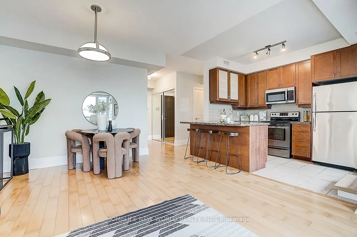 57 Upper Duke Crescent, #510