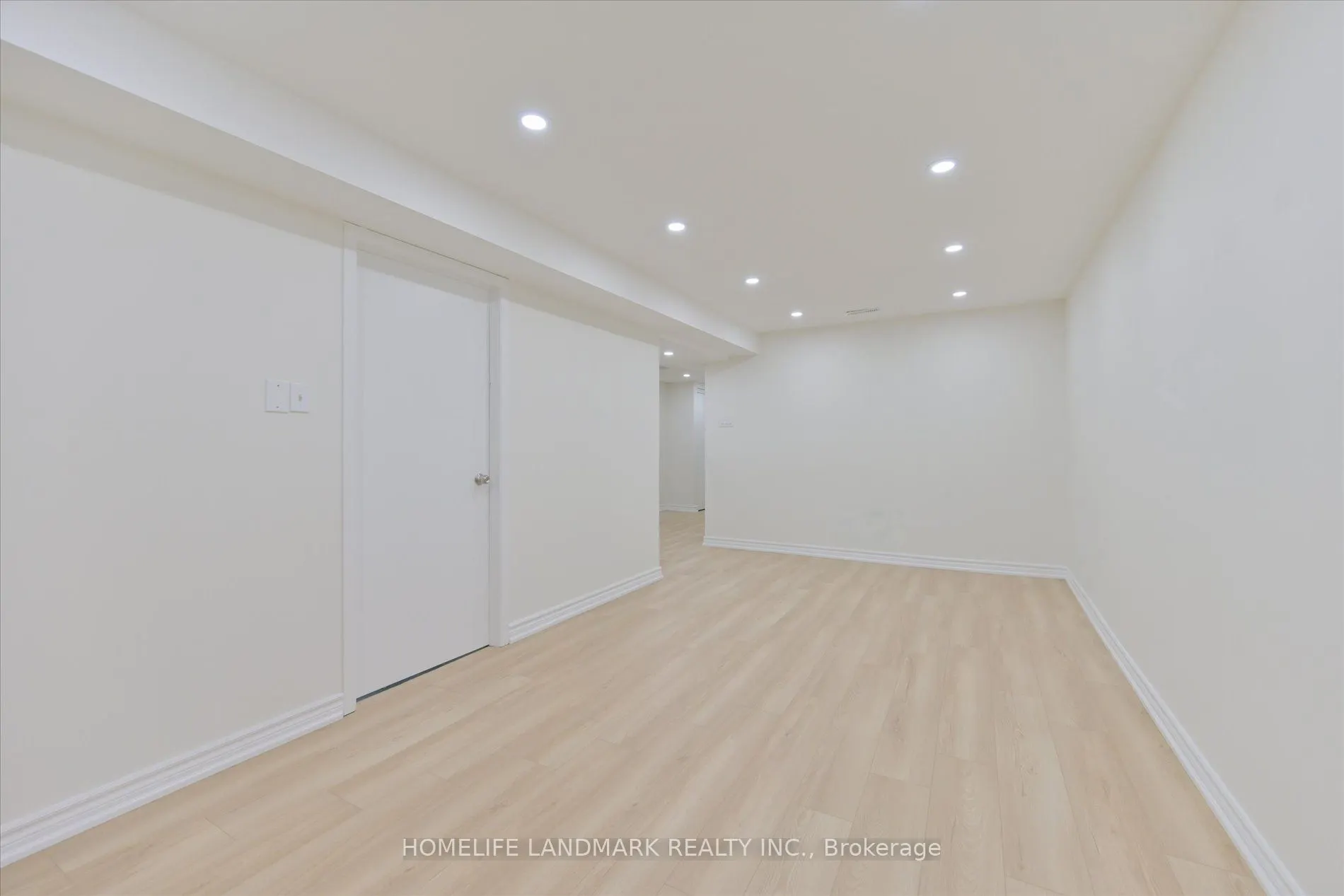208 Woodhall Road