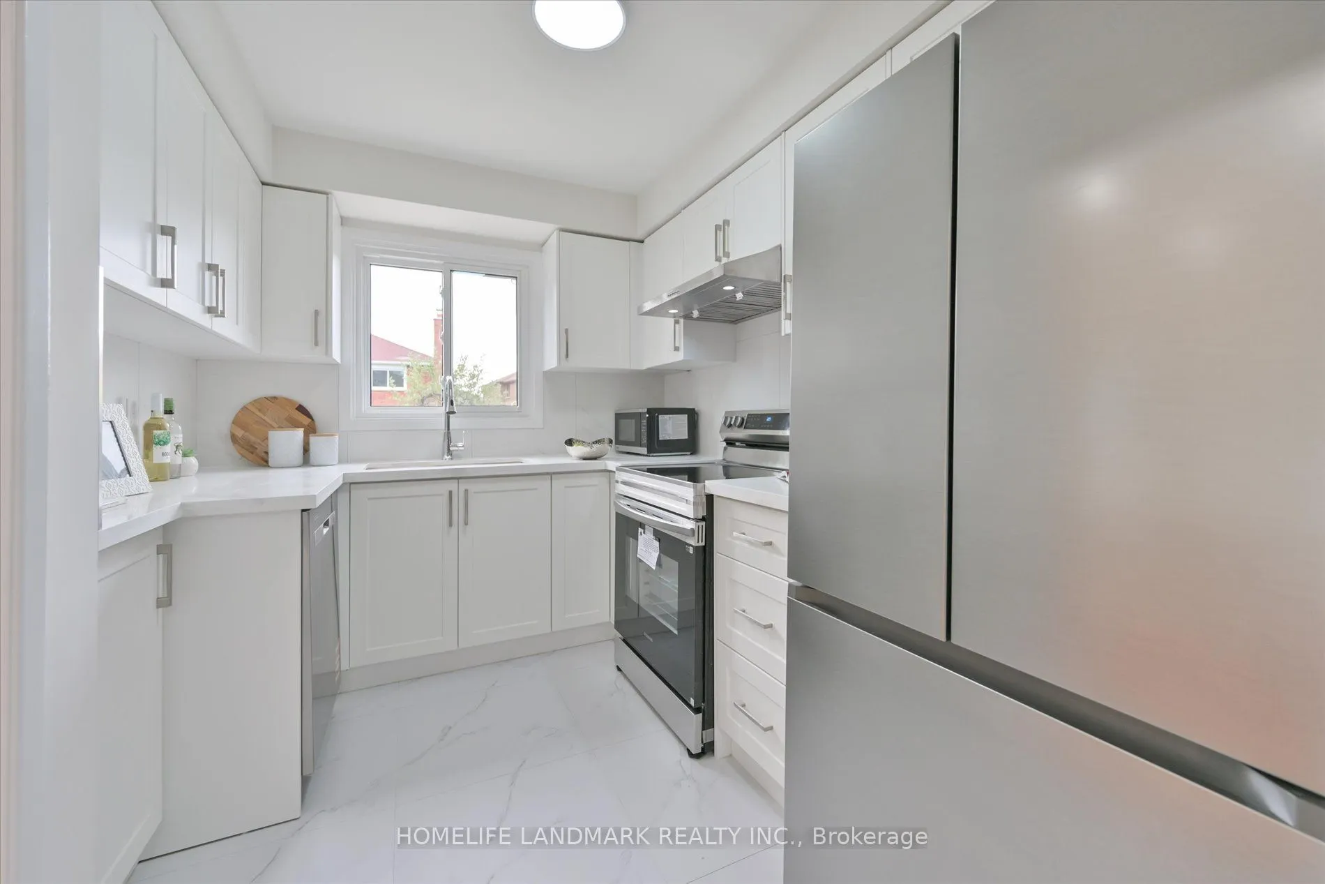 208 Woodhall Road