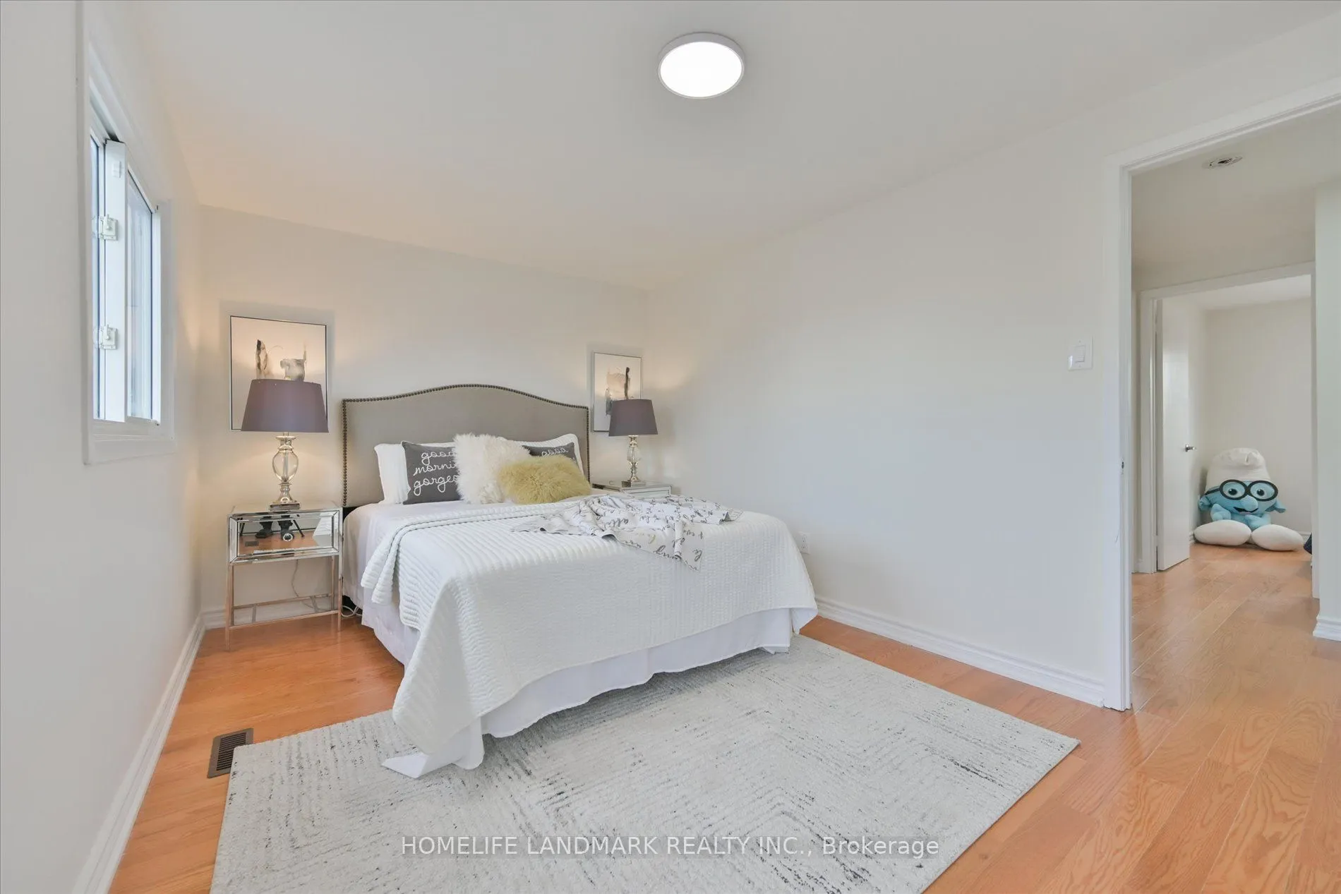 208 Woodhall Road
