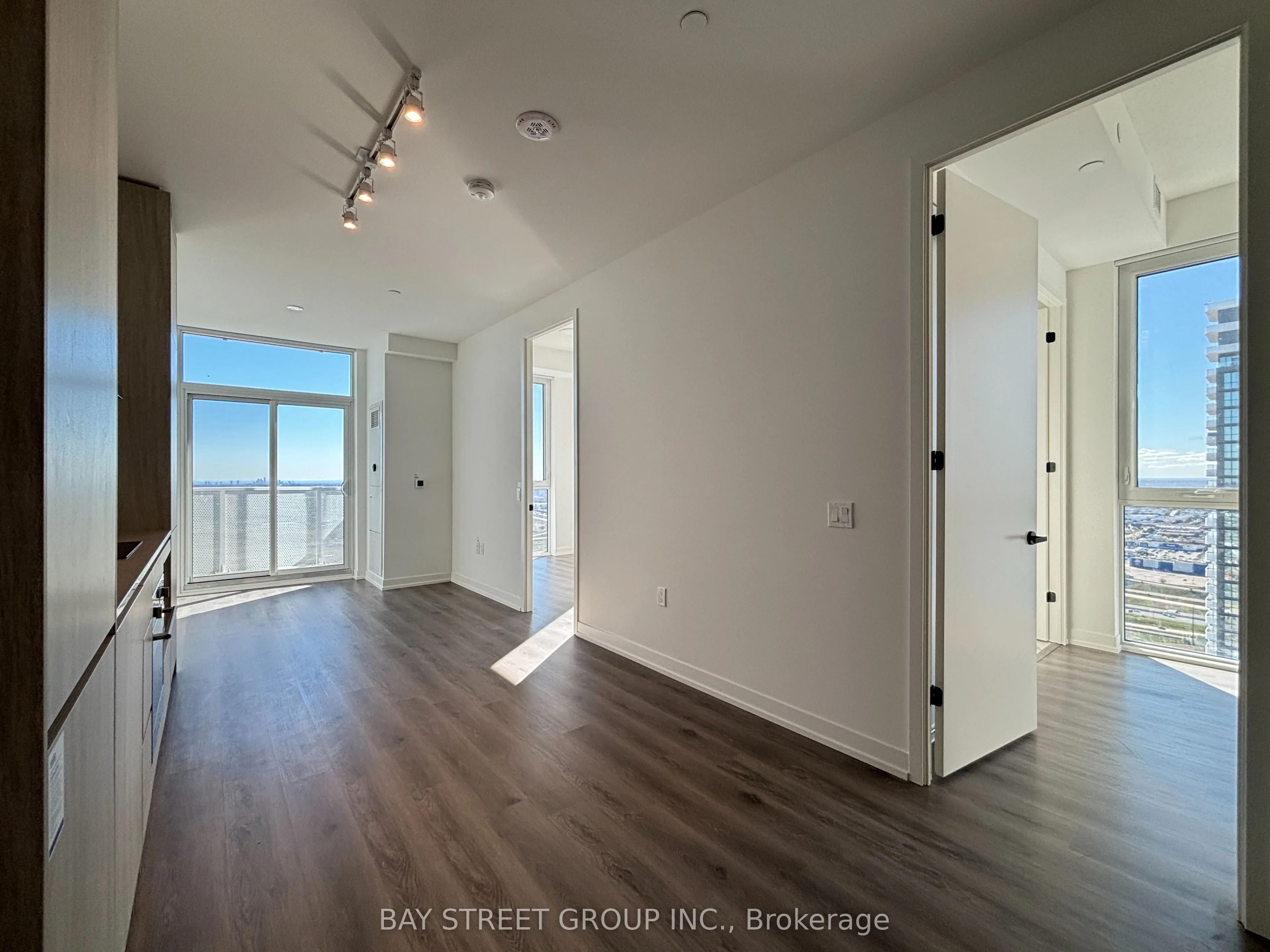 28 Interchange Way, #4612