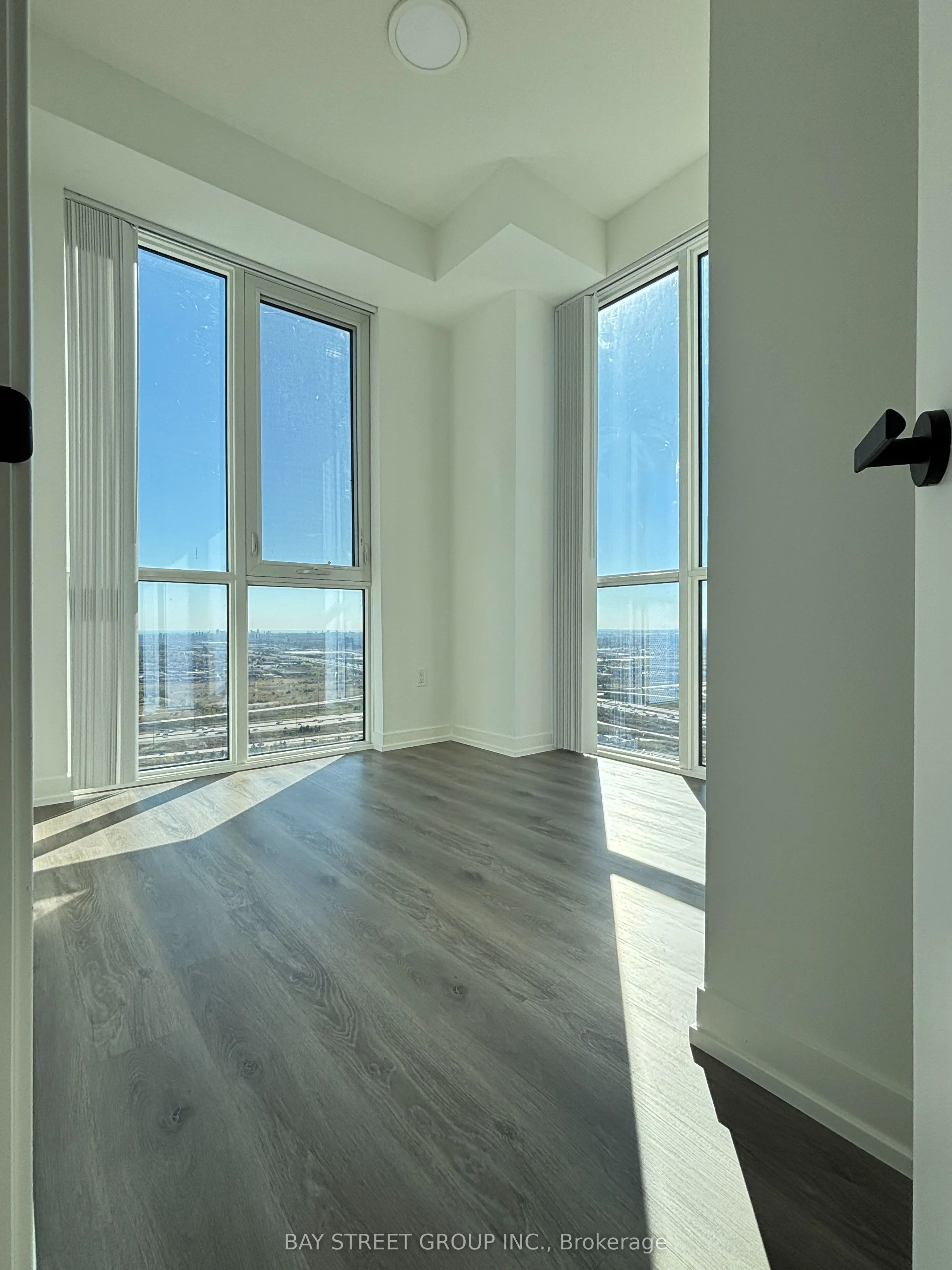 28 Interchange Way, #4612
