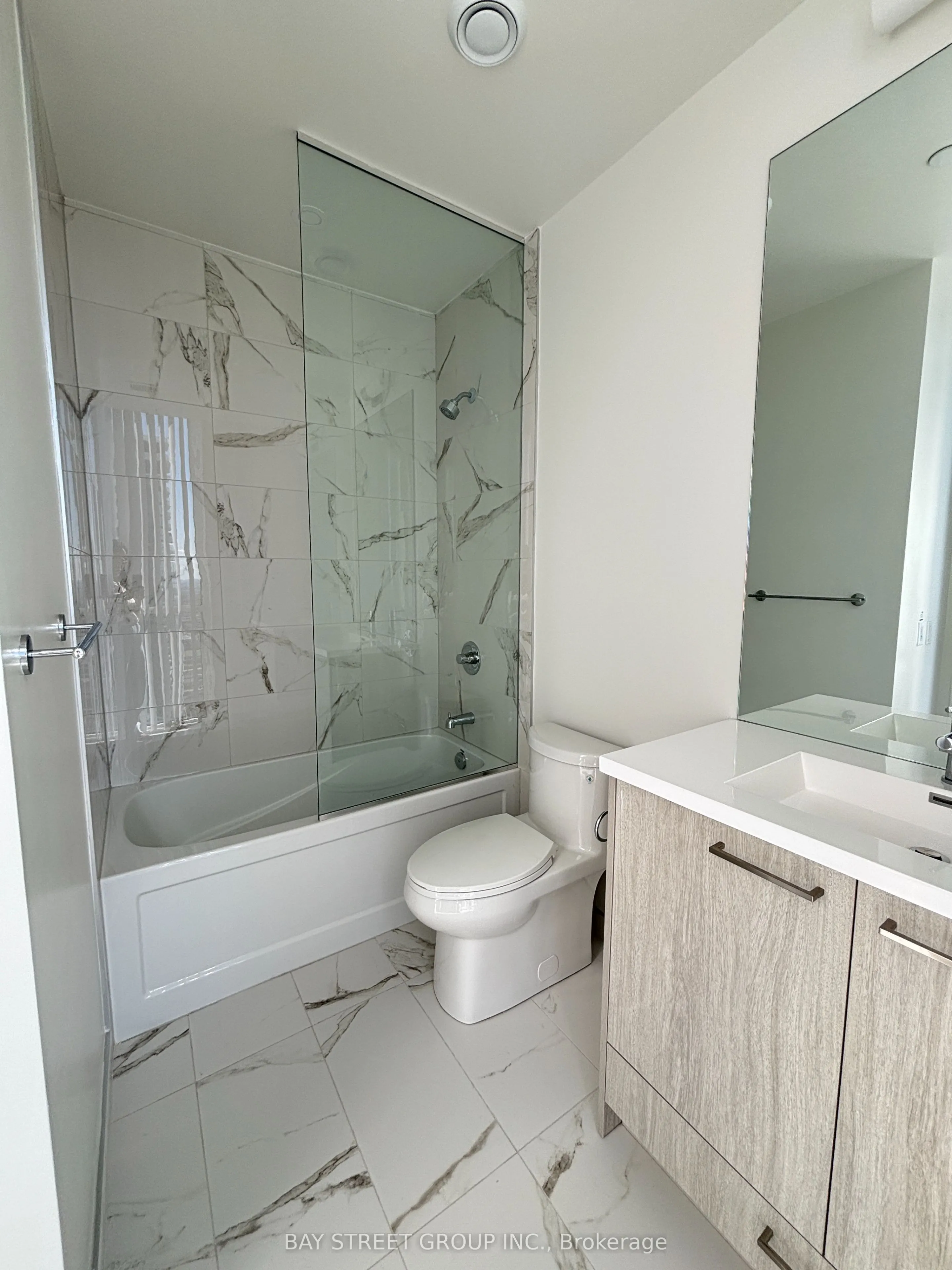 28 Interchange Way, #4612