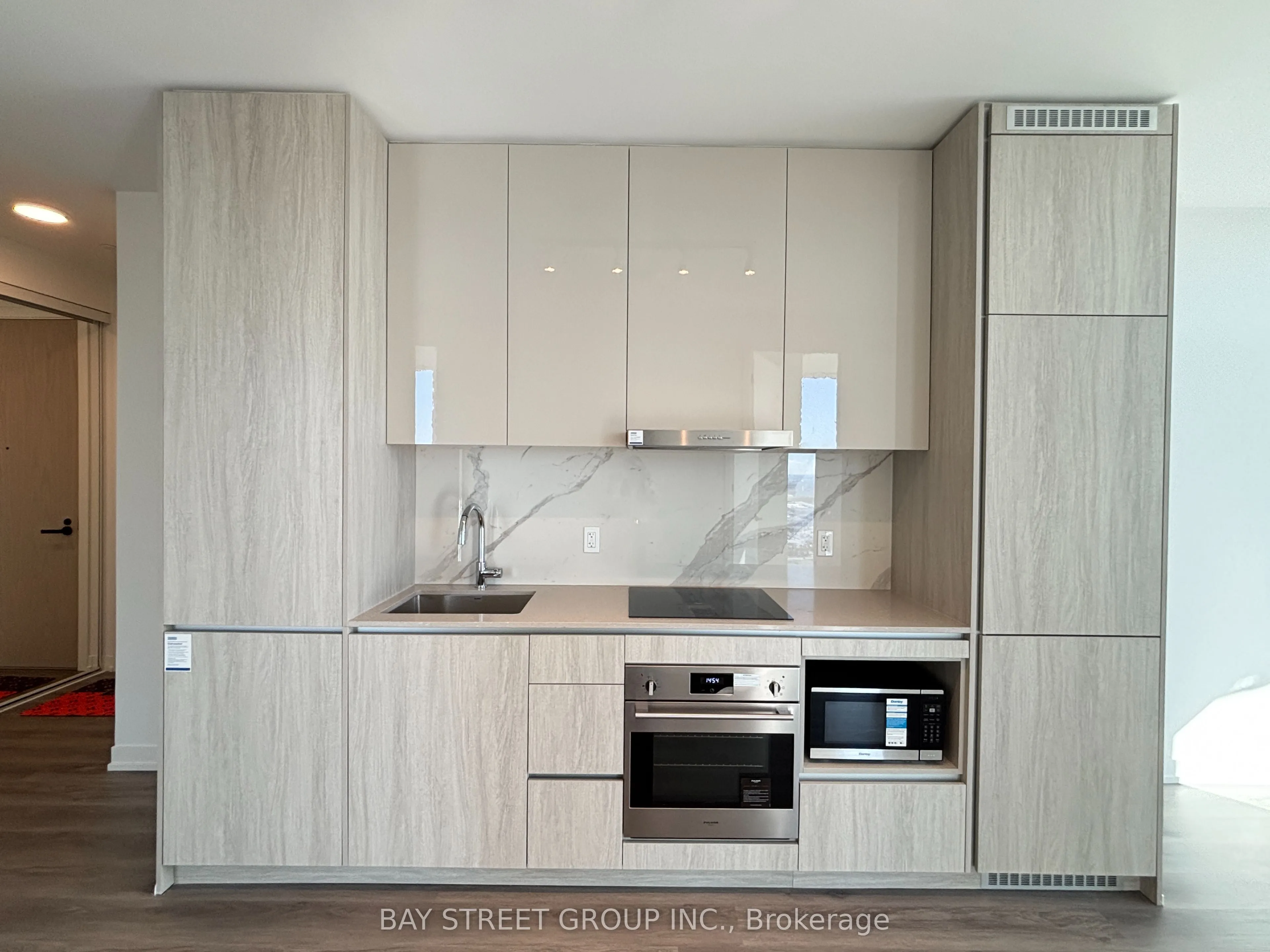 28 Interchange Way, #4612