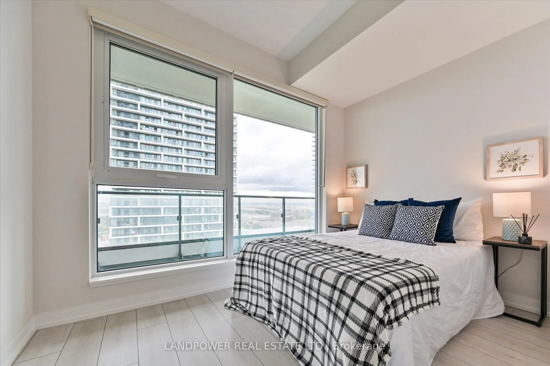 5 Buttermill Avenue, #1602