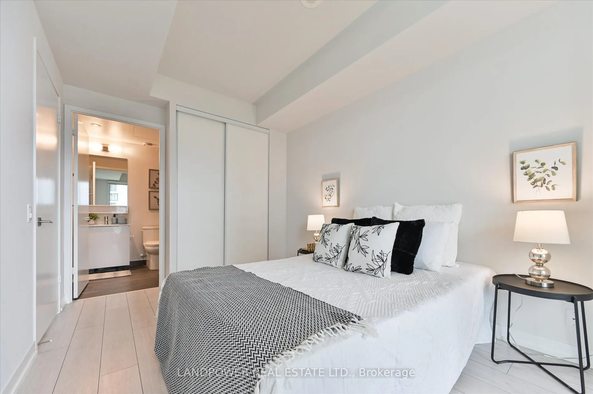 5 Buttermill Avenue, #1602