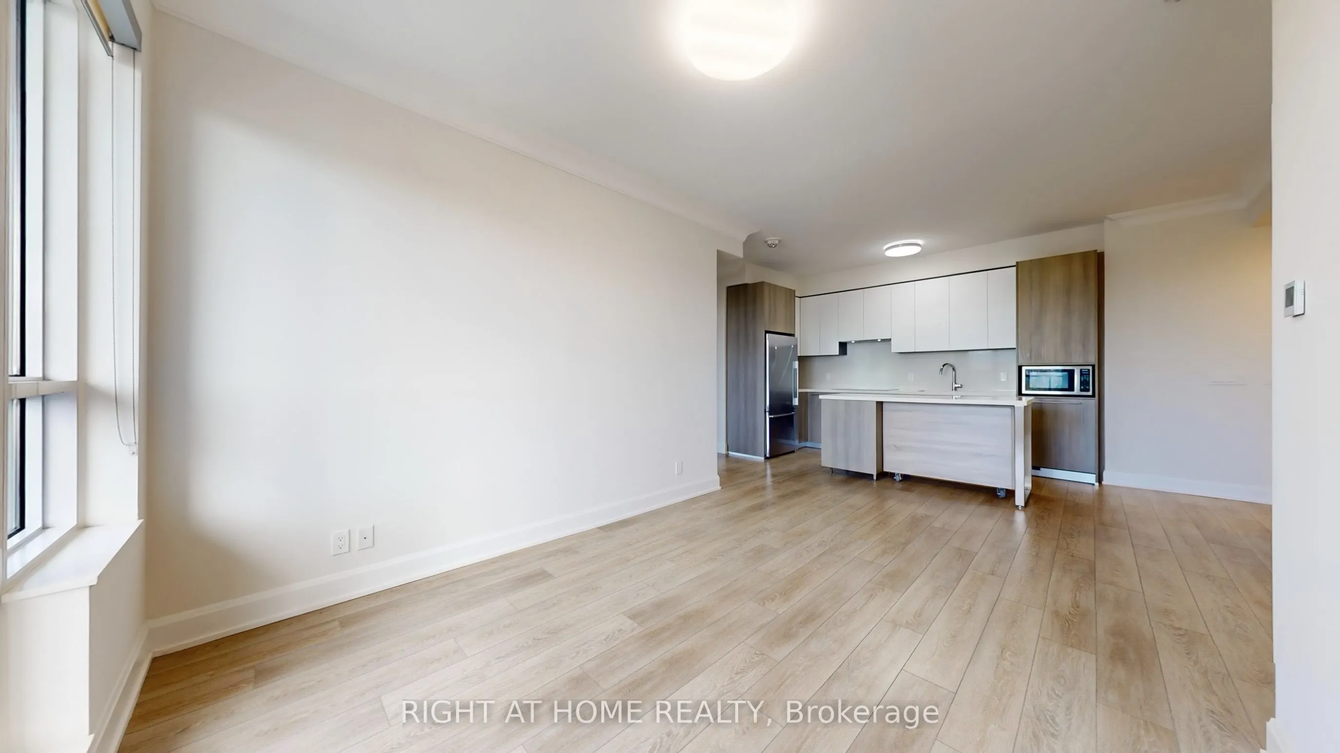 38 Water Walk Drive, #807