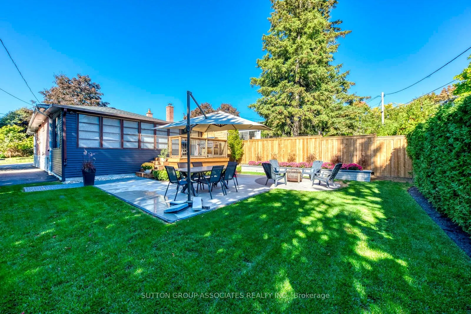 1 Laurentide Avenue