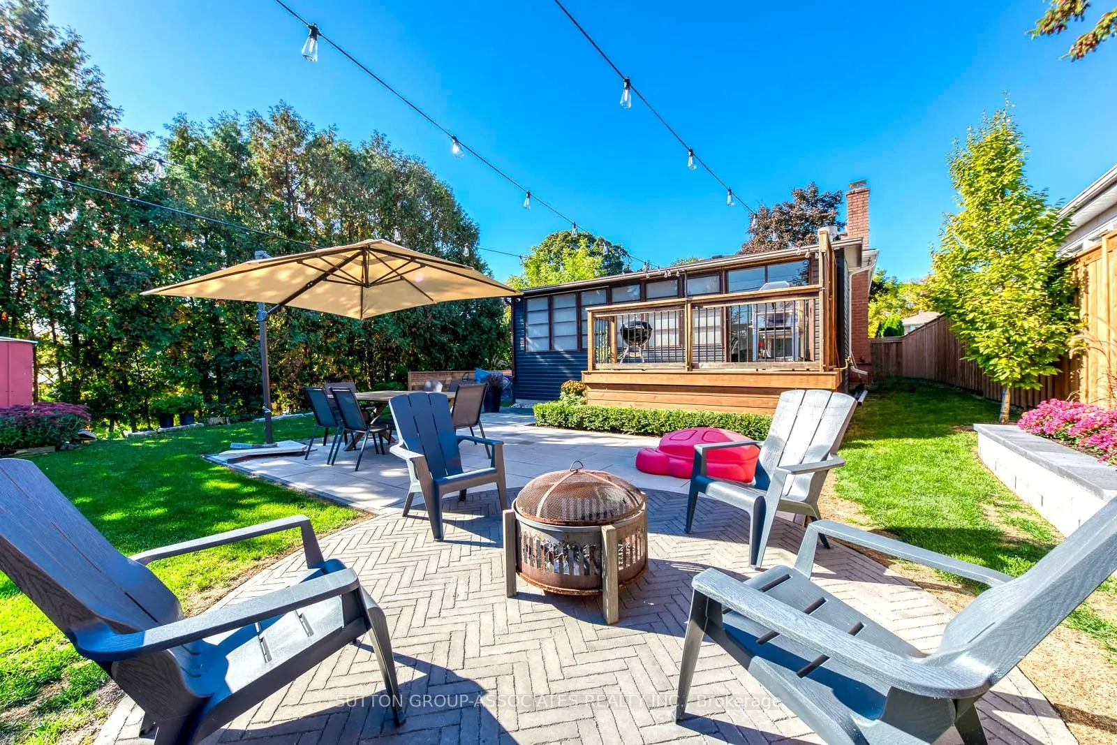 1 Laurentide Avenue
