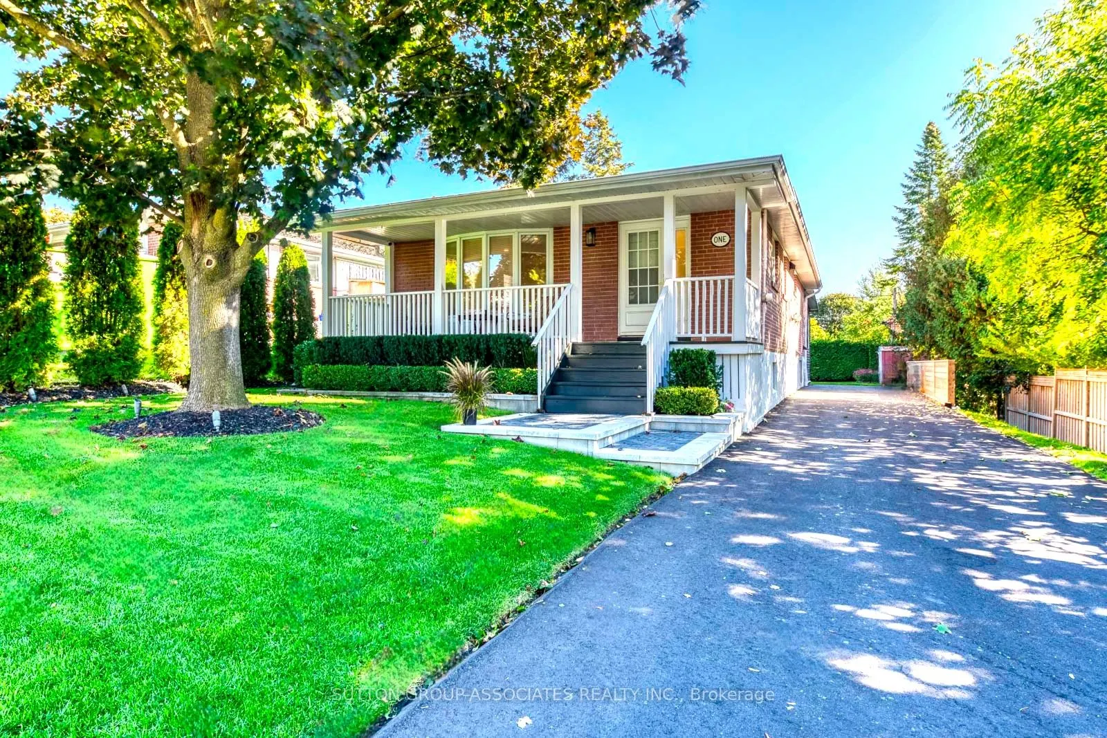 1 Laurentide Avenue