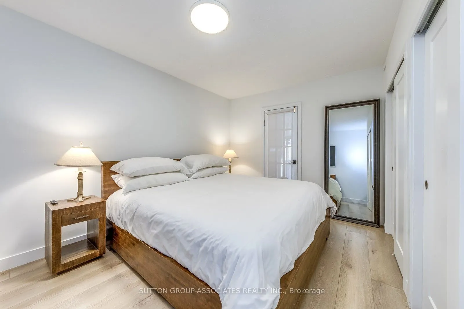 1 Laurentide Avenue