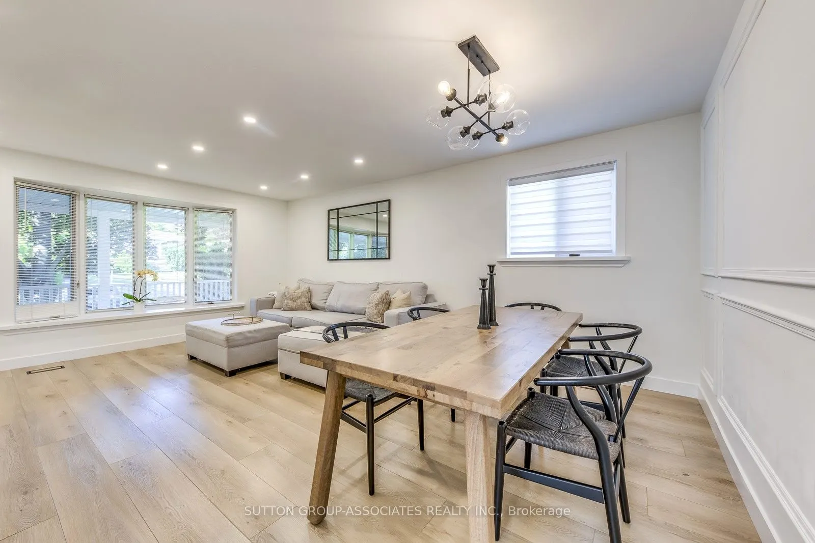 1 Laurentide Avenue