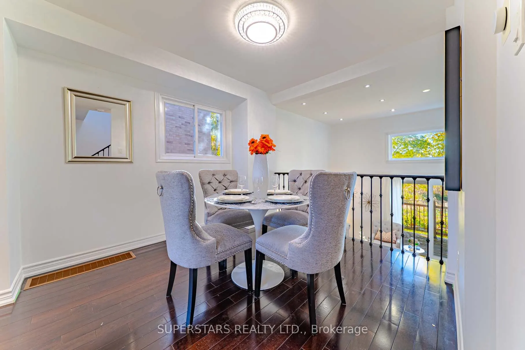 50 Cottonwood Court