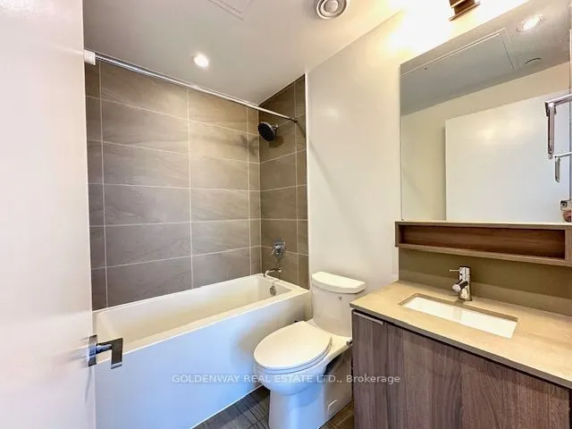 950 Portage Parkway, #2915