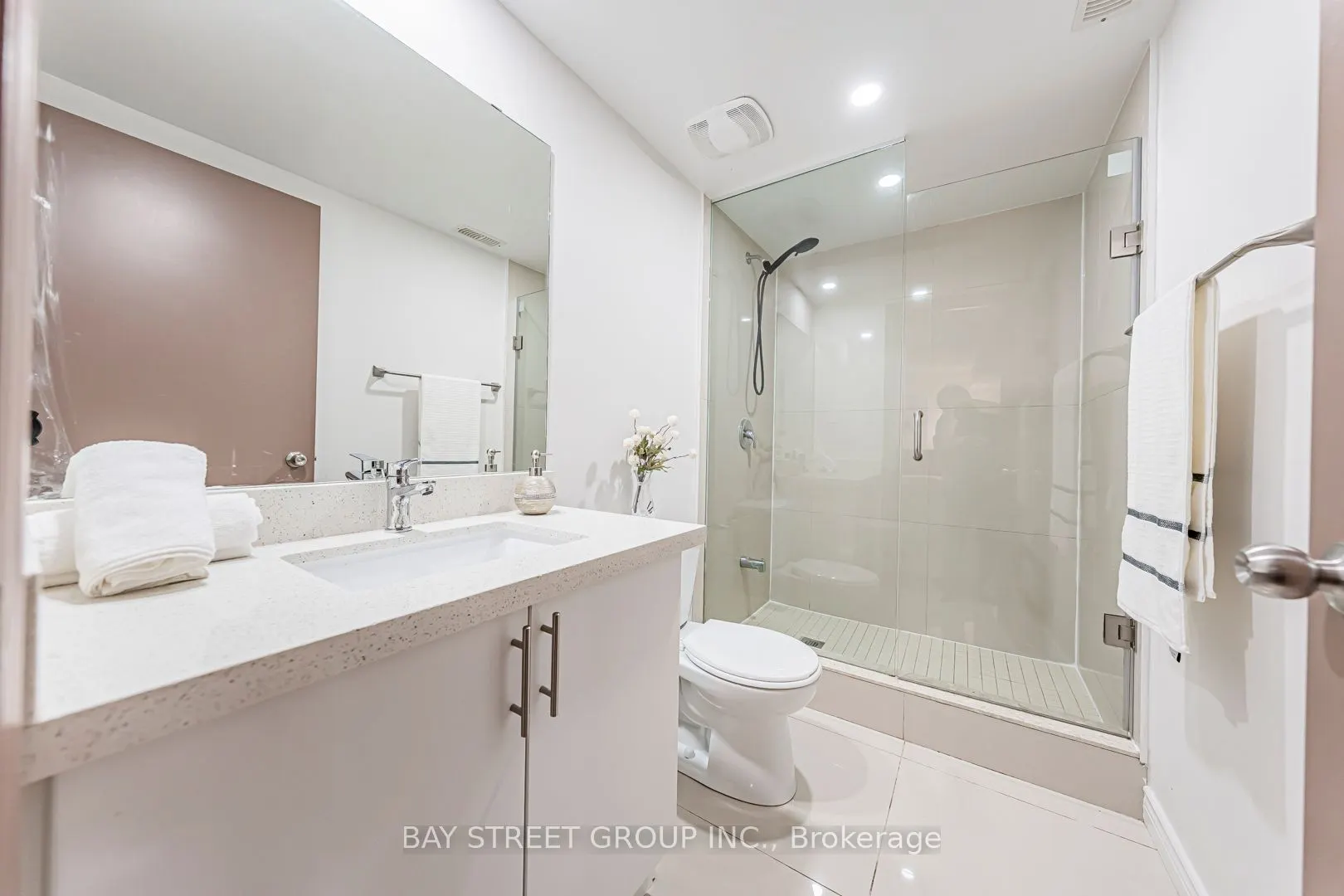 4 Sir Brandiles Place