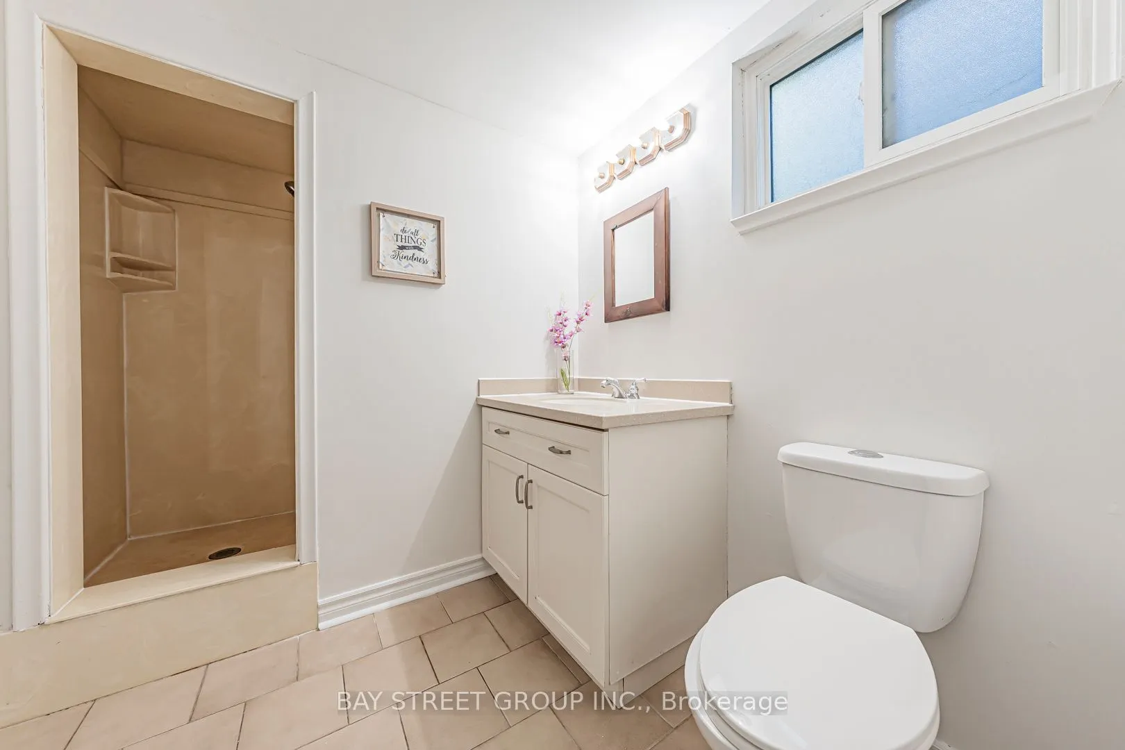 4 Sir Brandiles Place