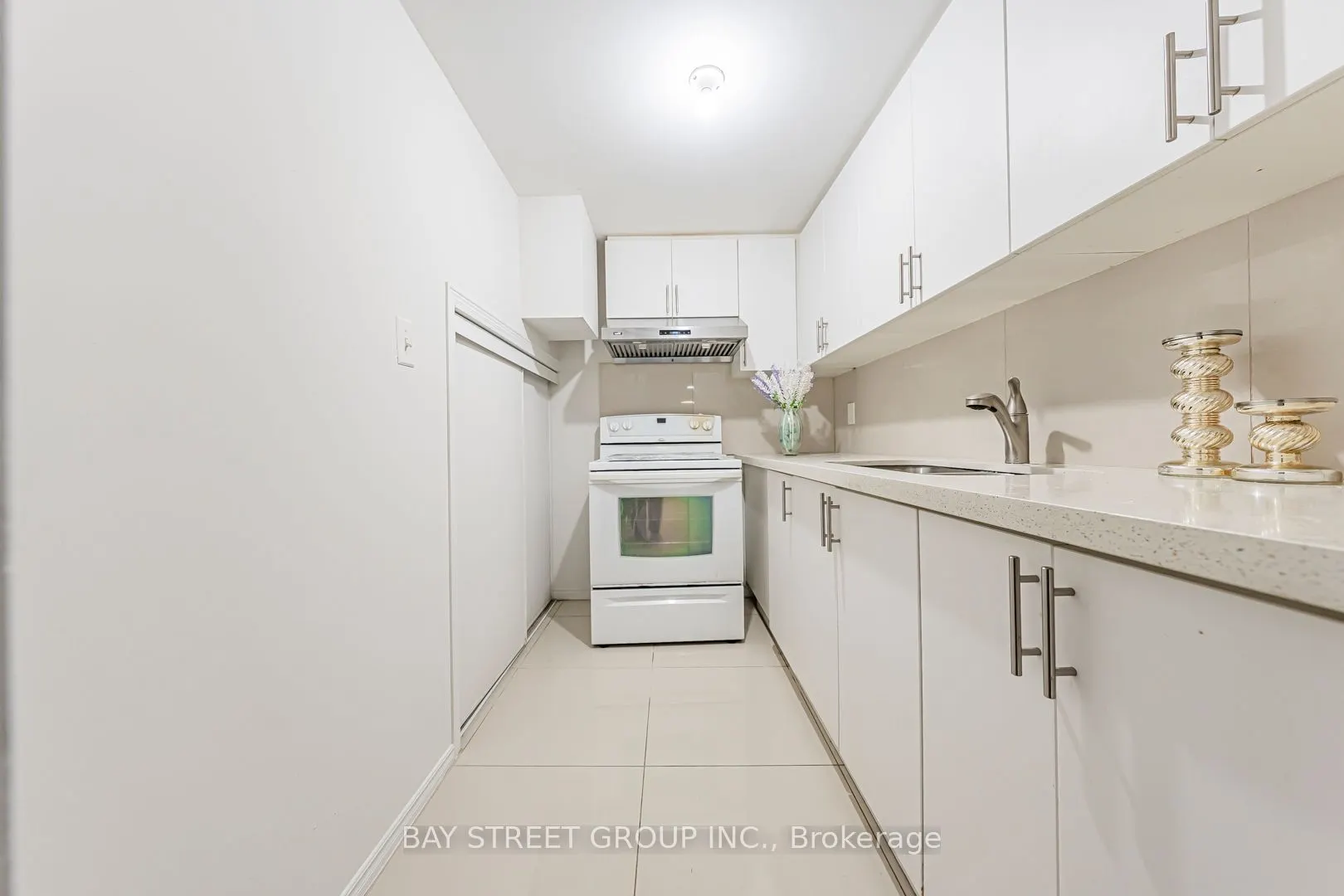 4 Sir Brandiles Place