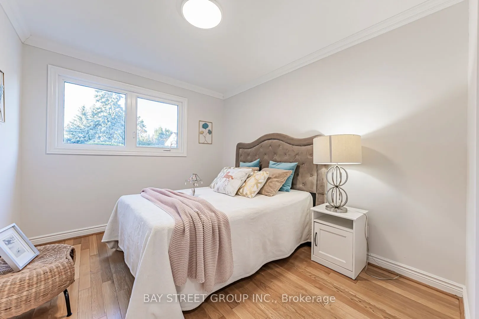 4 Sir Brandiles Place
