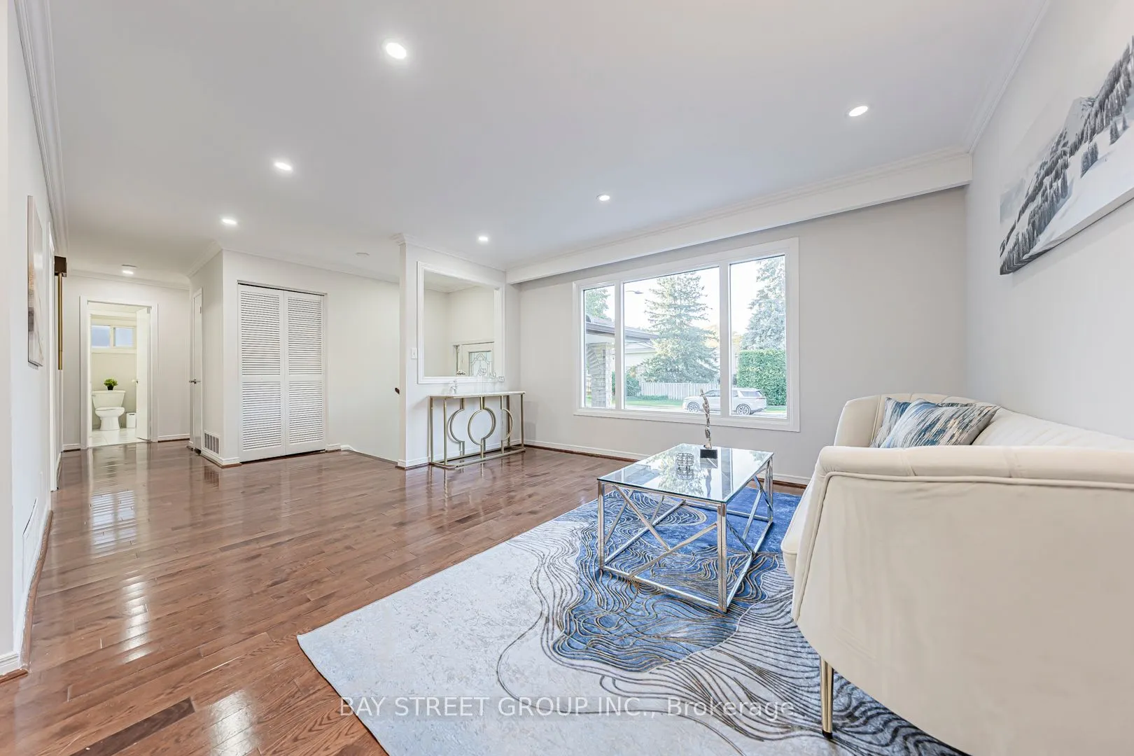 4 Sir Brandiles Place
