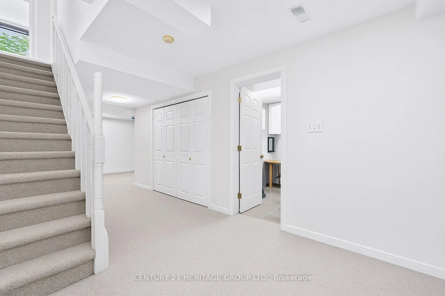 112 Sandfield Drive