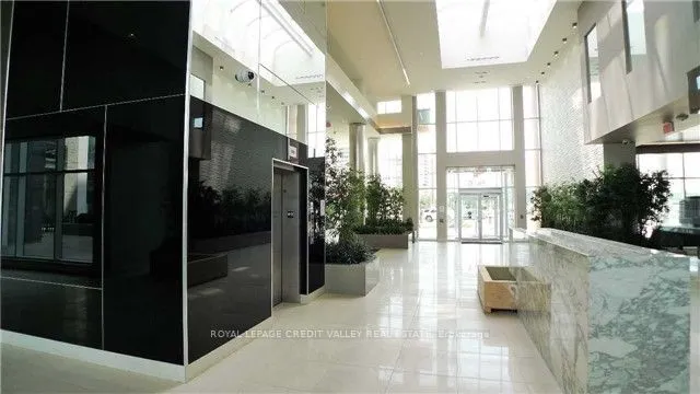 9608 Yonge Street, #901