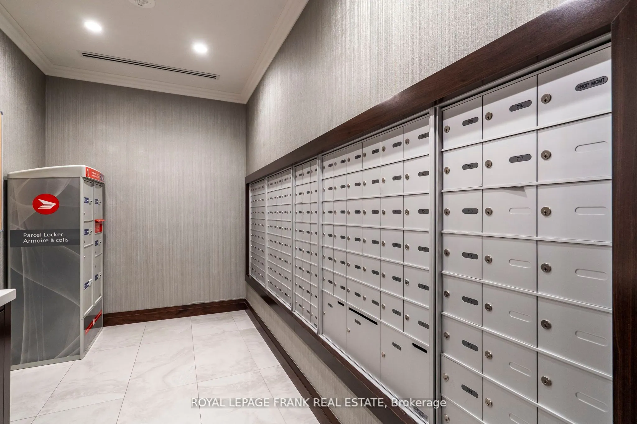 25 Baker Hill Boulevard, #712