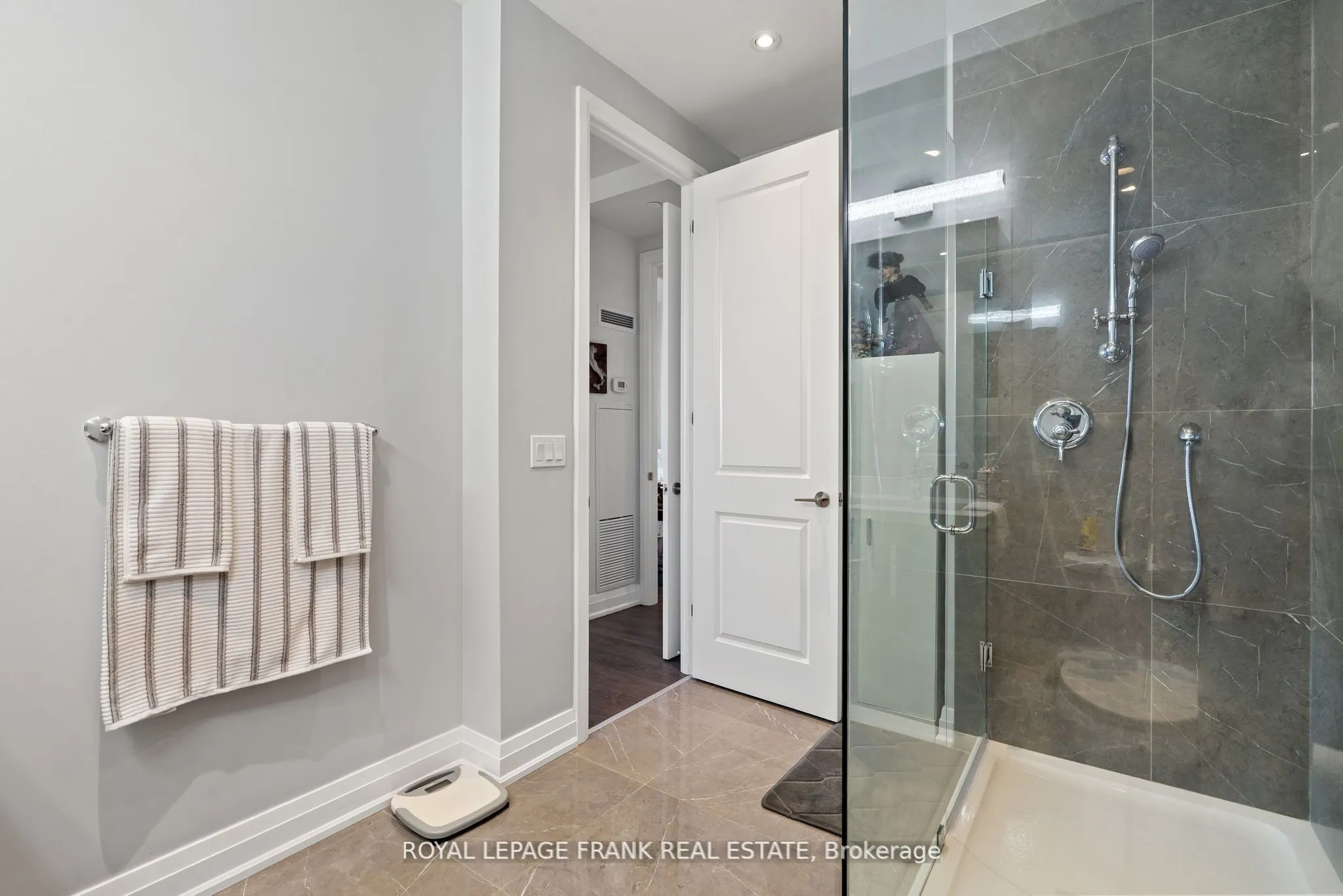 25 Baker Hill Boulevard, #712