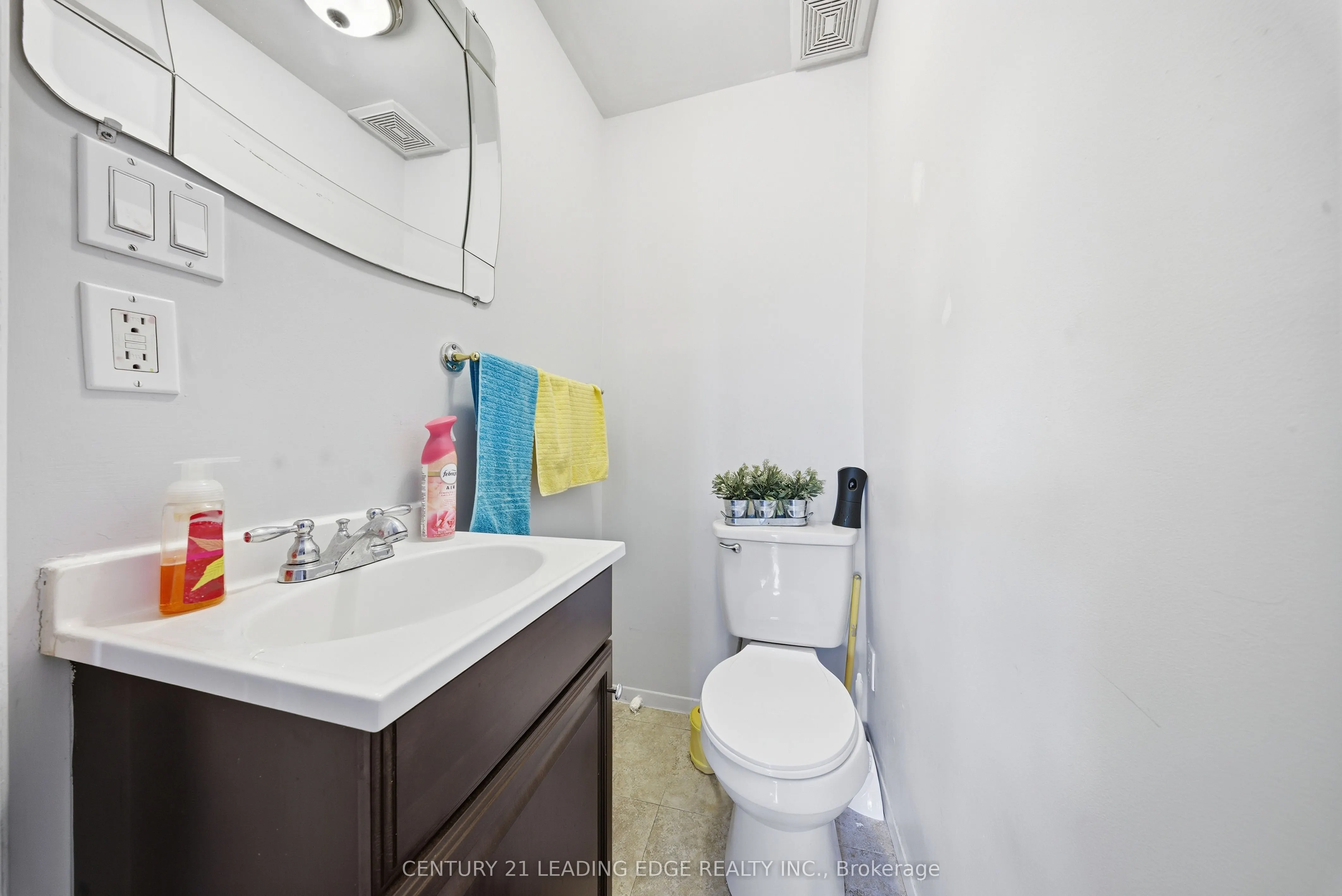 55 Lake Drive N