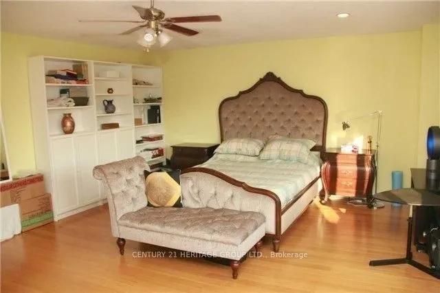 21 Chloe Crescent, #Main