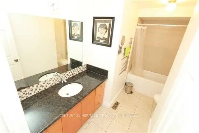 21 Chloe Crescent, #Main