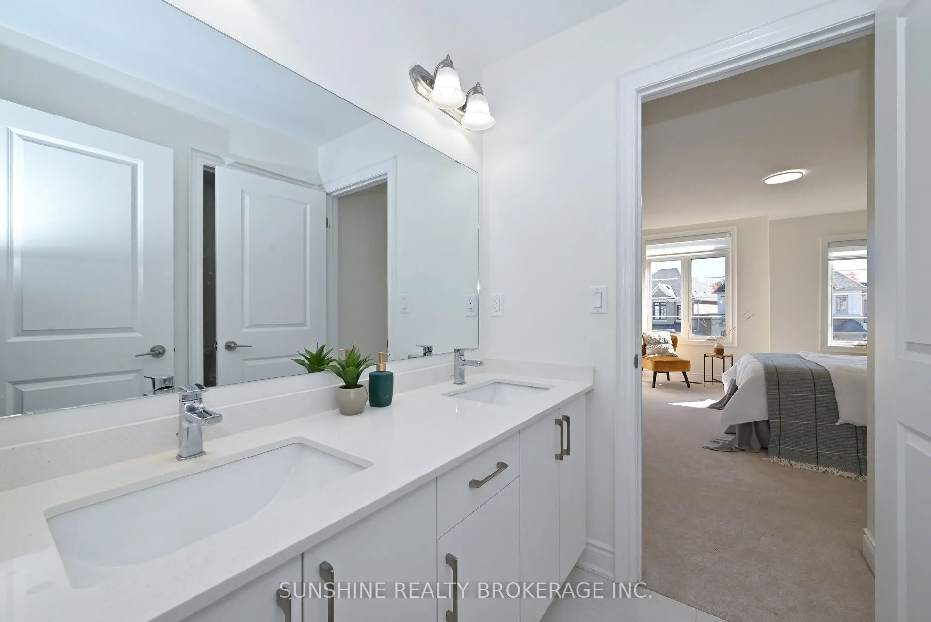 12 Meadow Vista Crescent