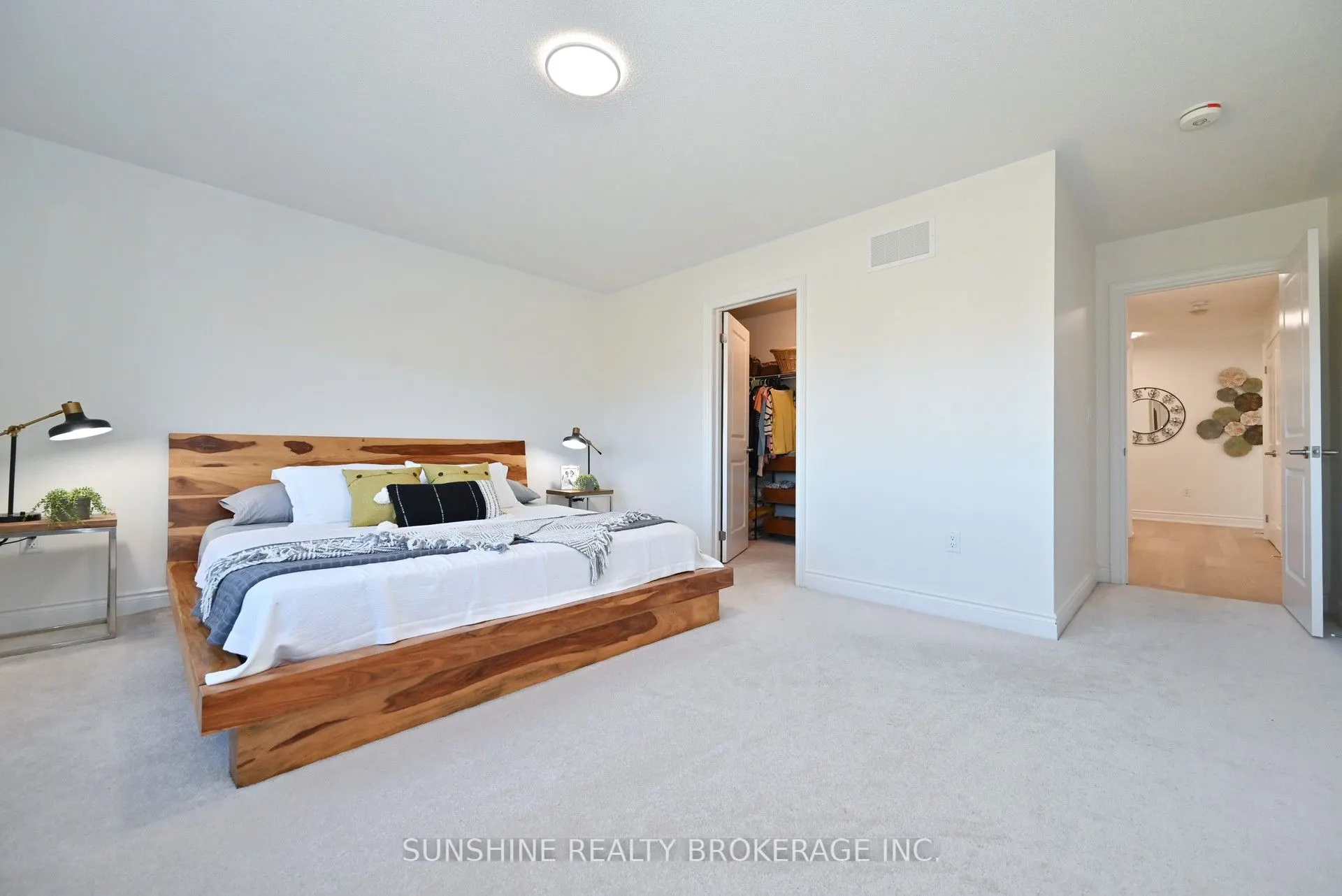 12 Meadow Vista Crescent