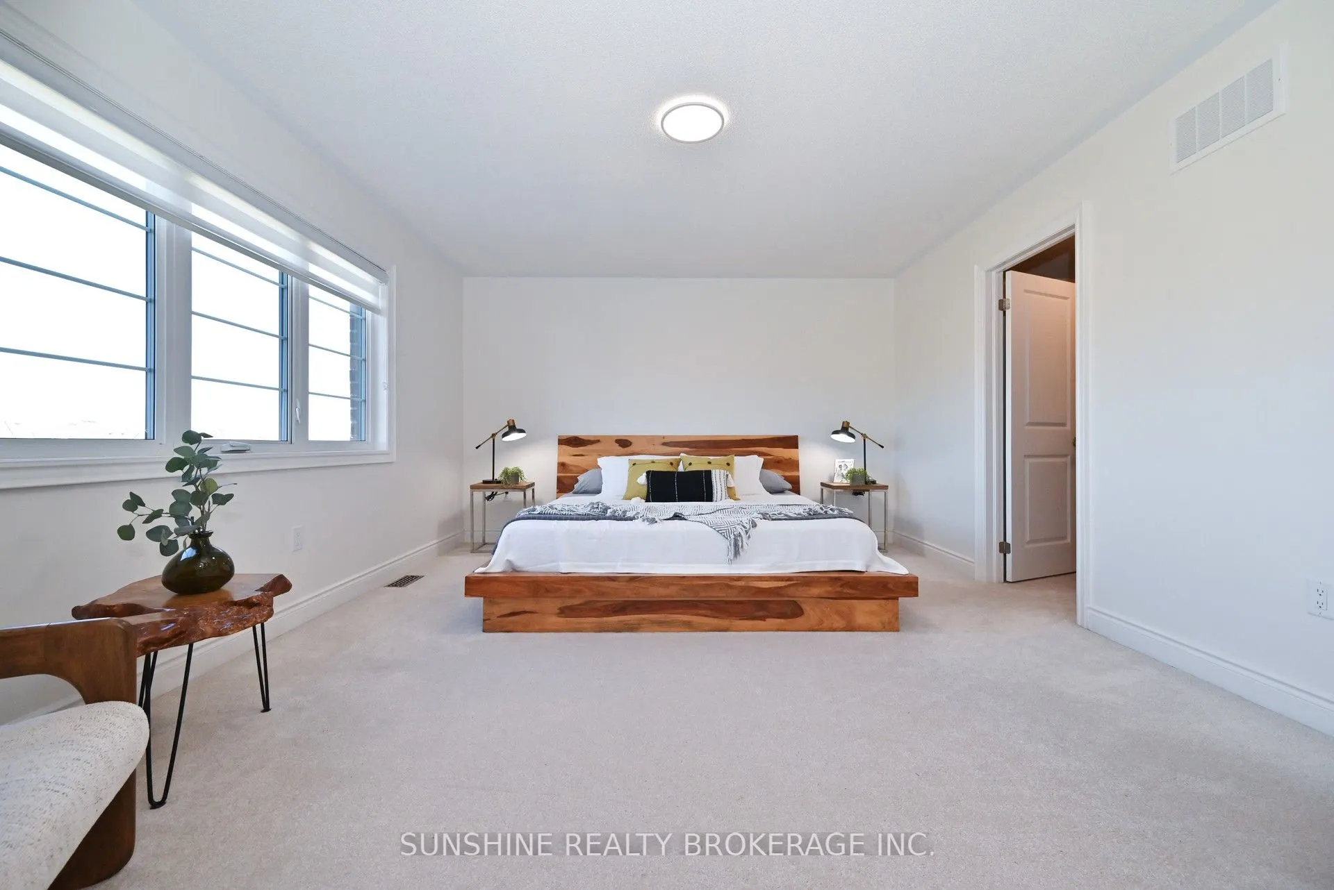 12 Meadow Vista Crescent