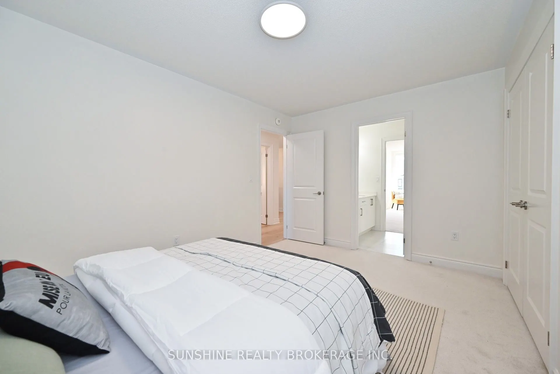 12 Meadow Vista Crescent
