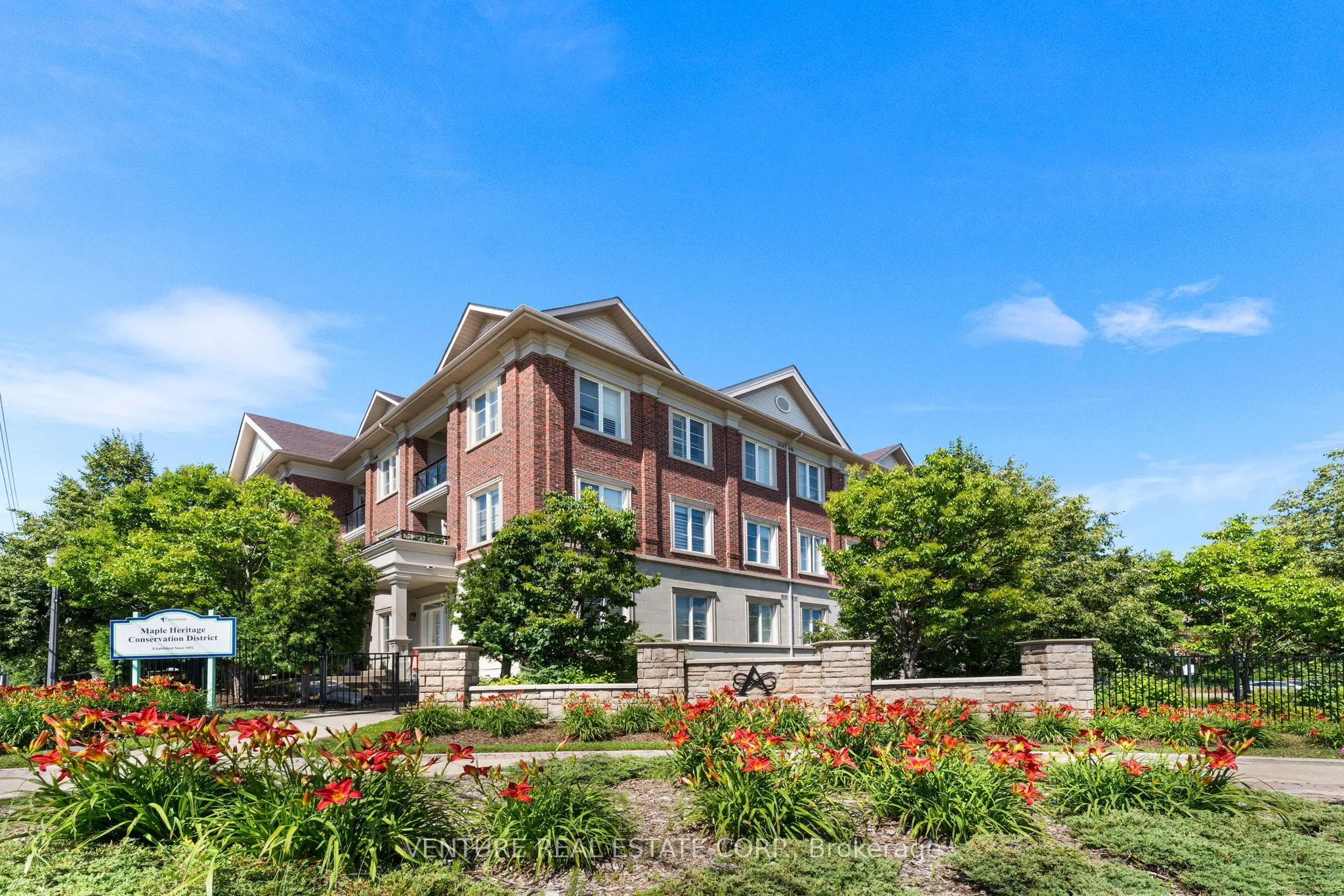 9519 Keele Street, #302