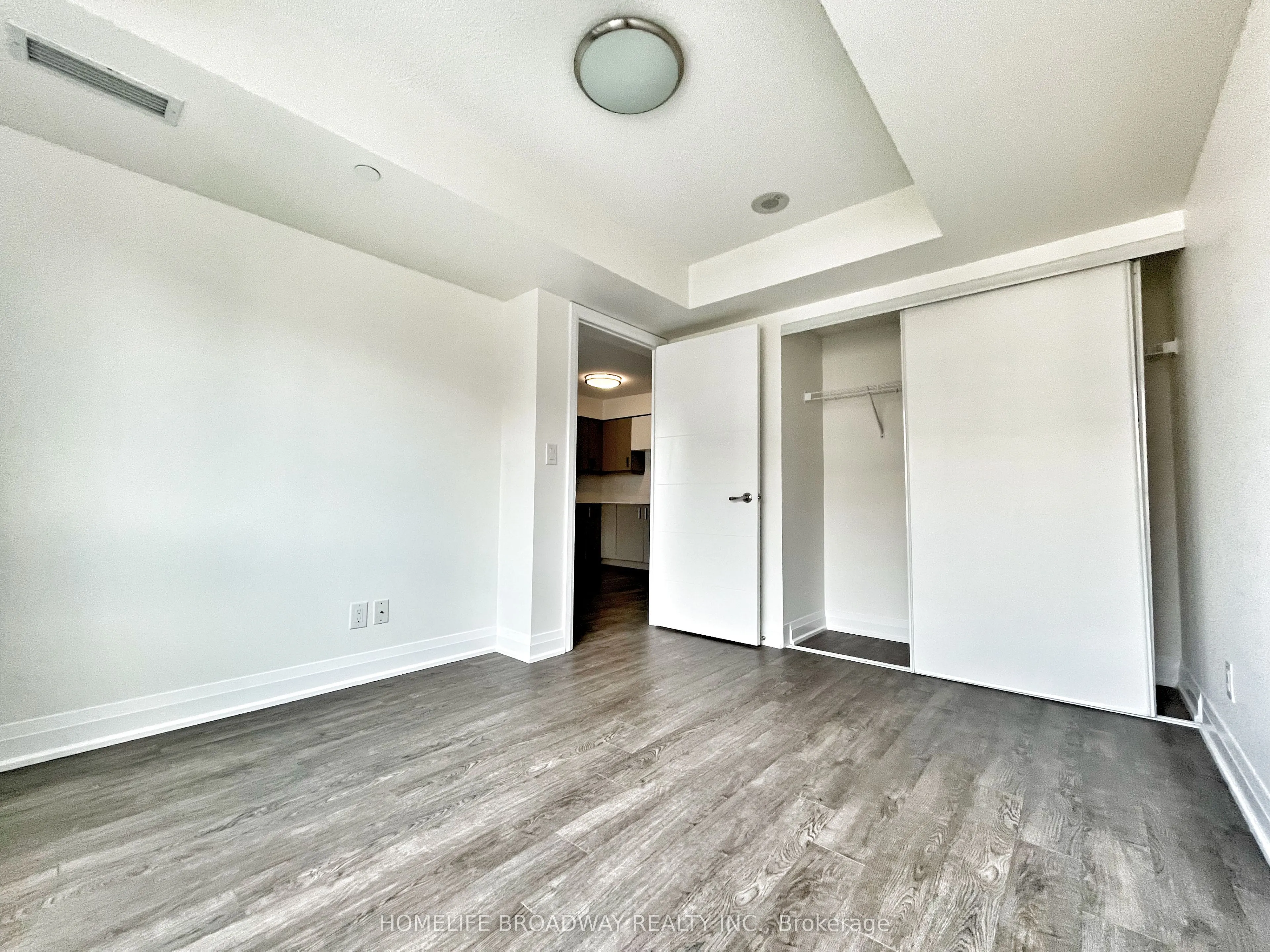 18 Uptown Drive, #606