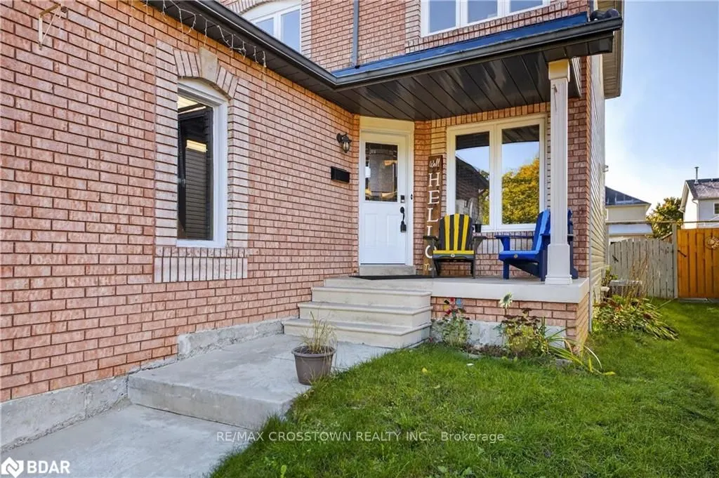 14 CORRIE Crescent