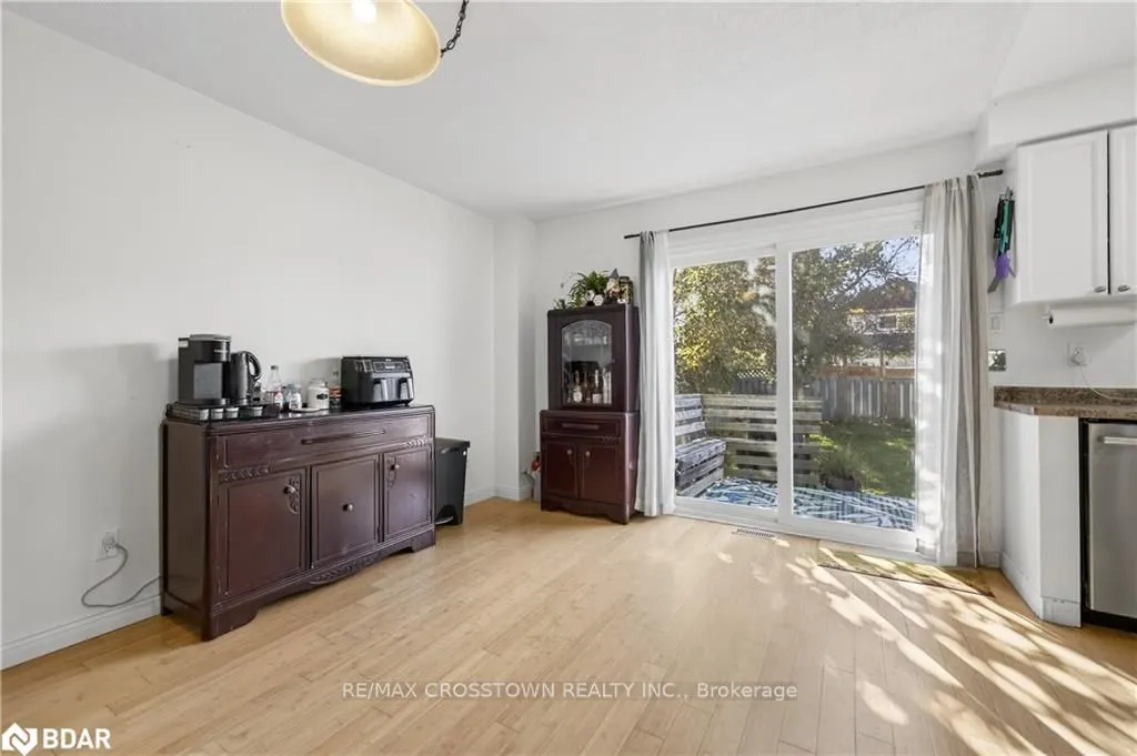 14 CORRIE Crescent