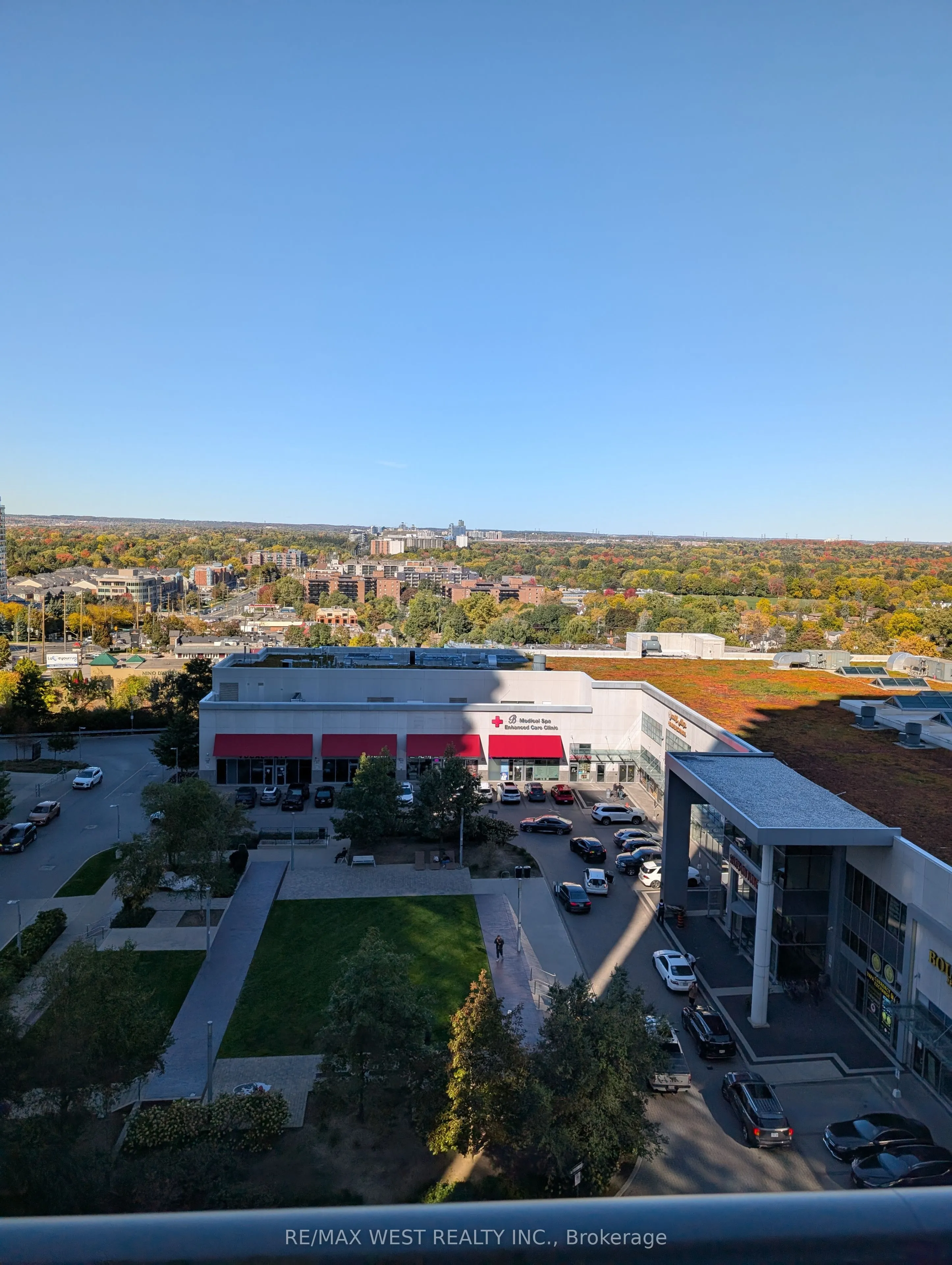 7165 Yonge Street, #901
