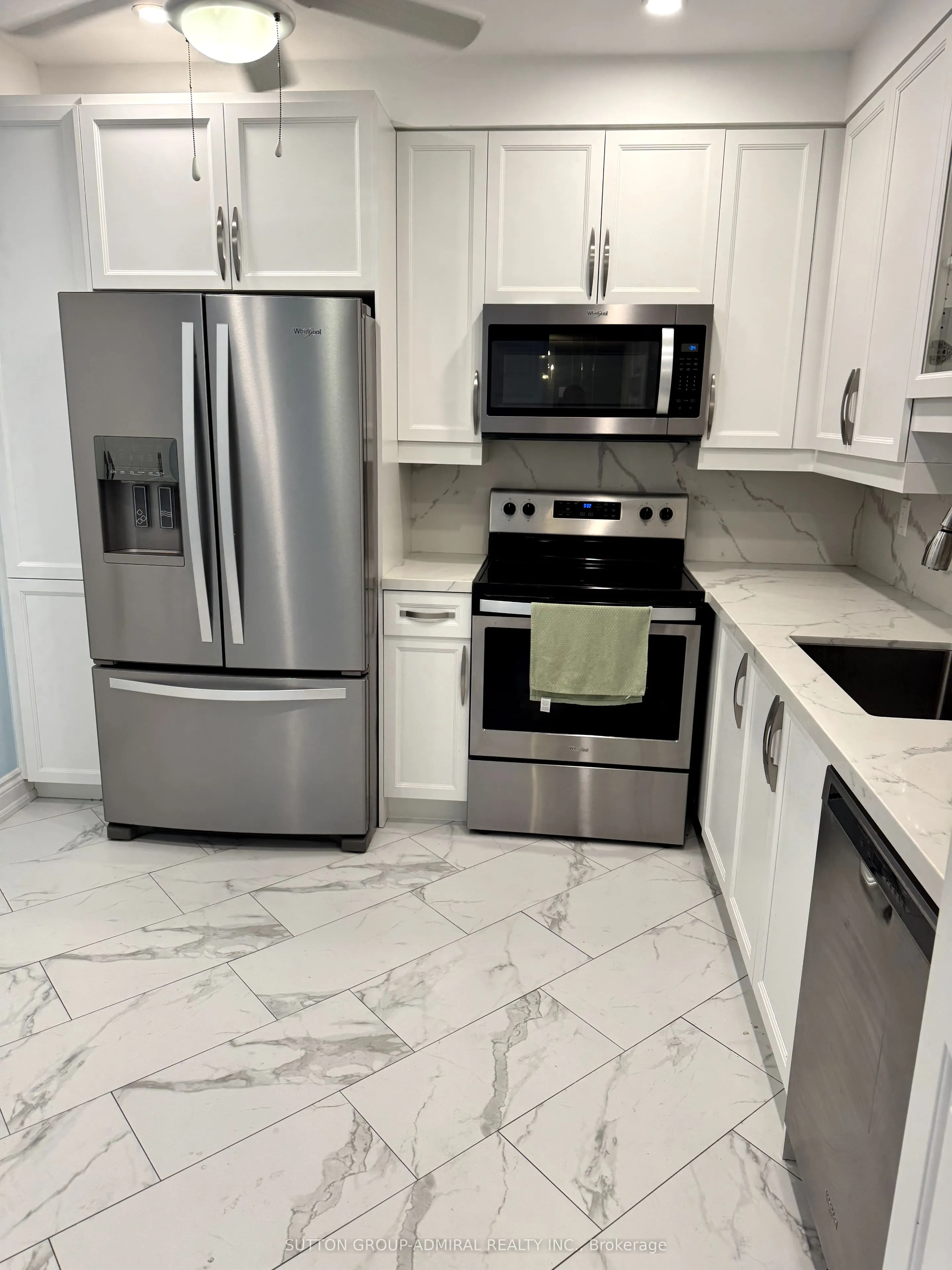 333 Clark Avenue W, #711
